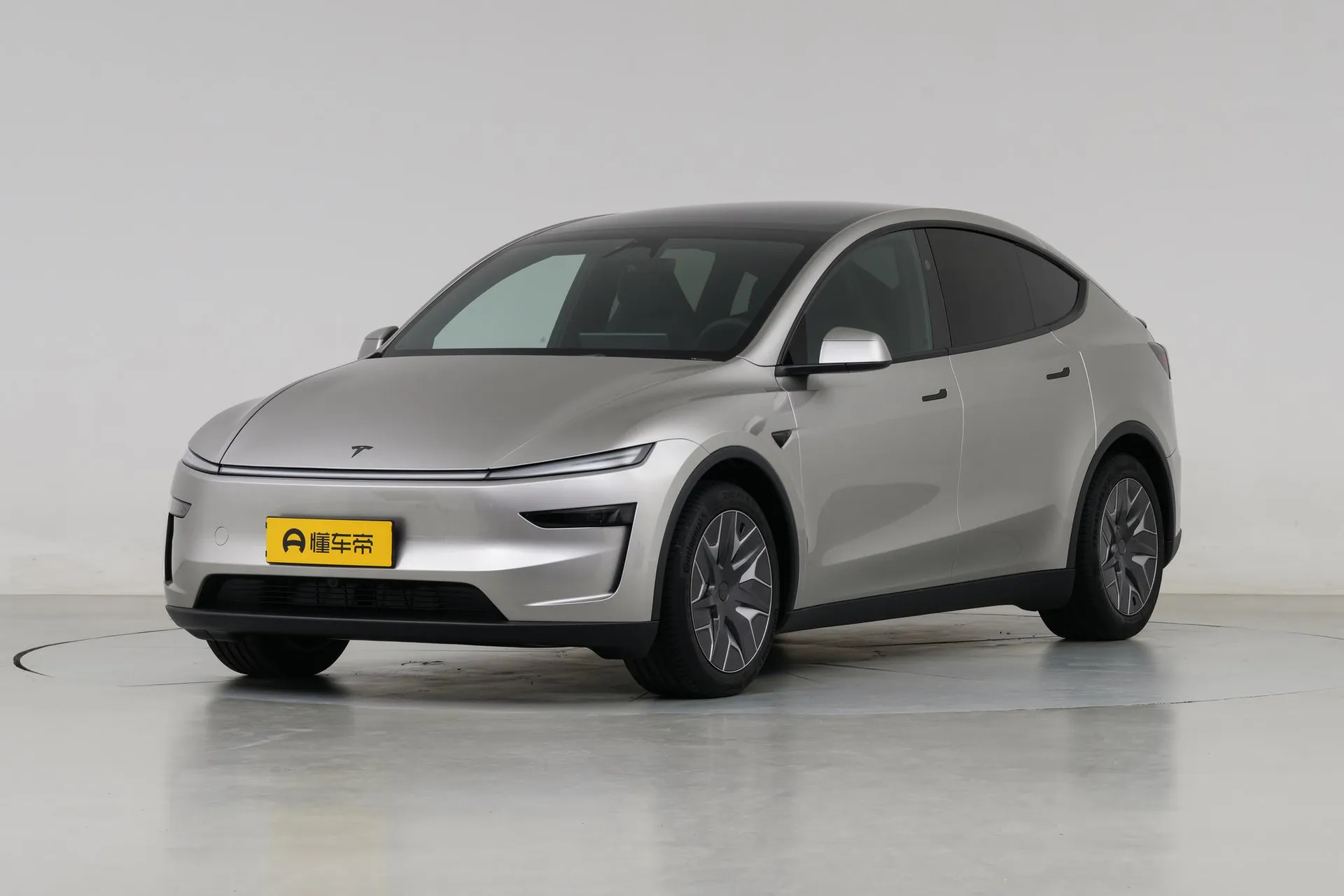  Model Y L Standard