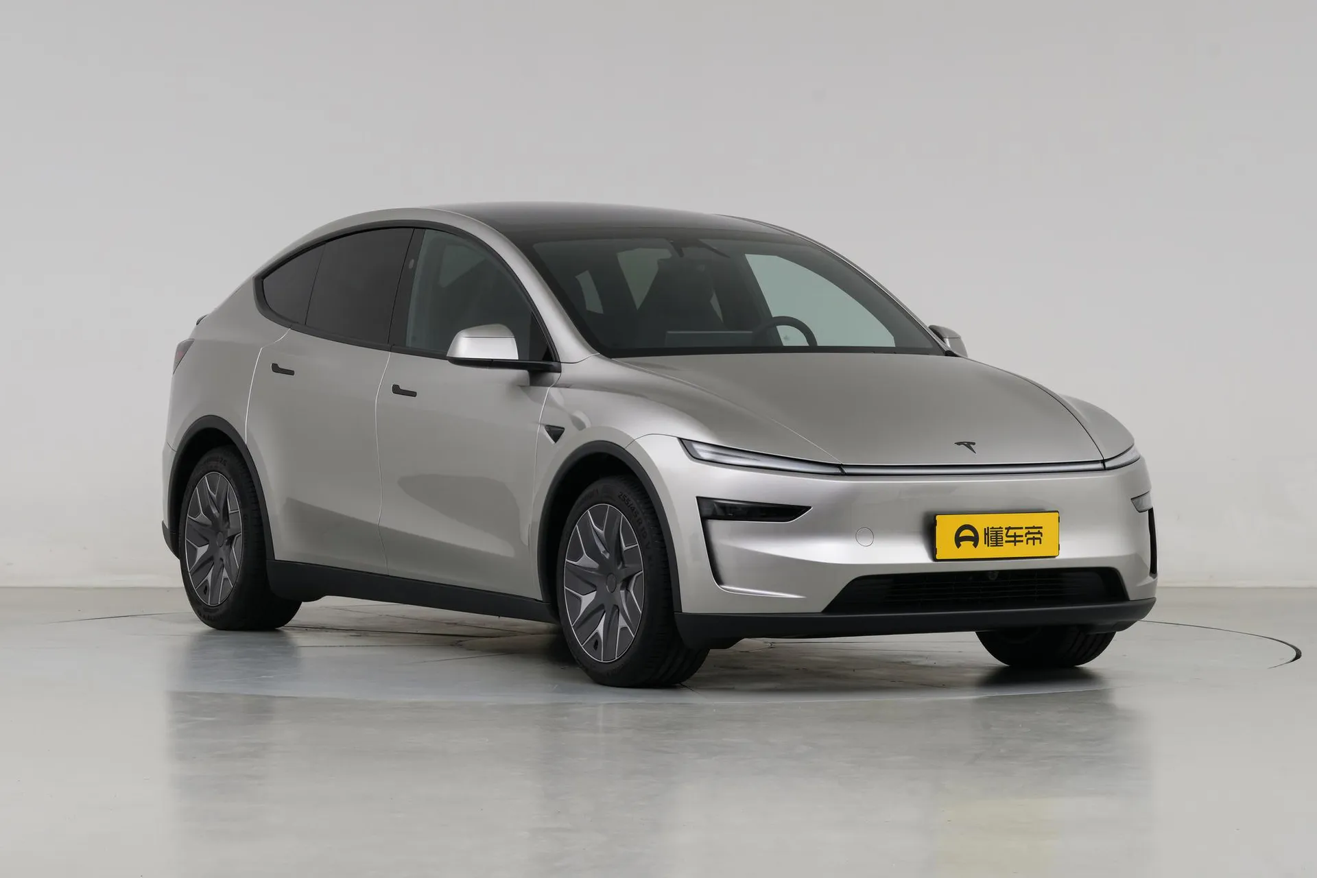  Model Y L Standard