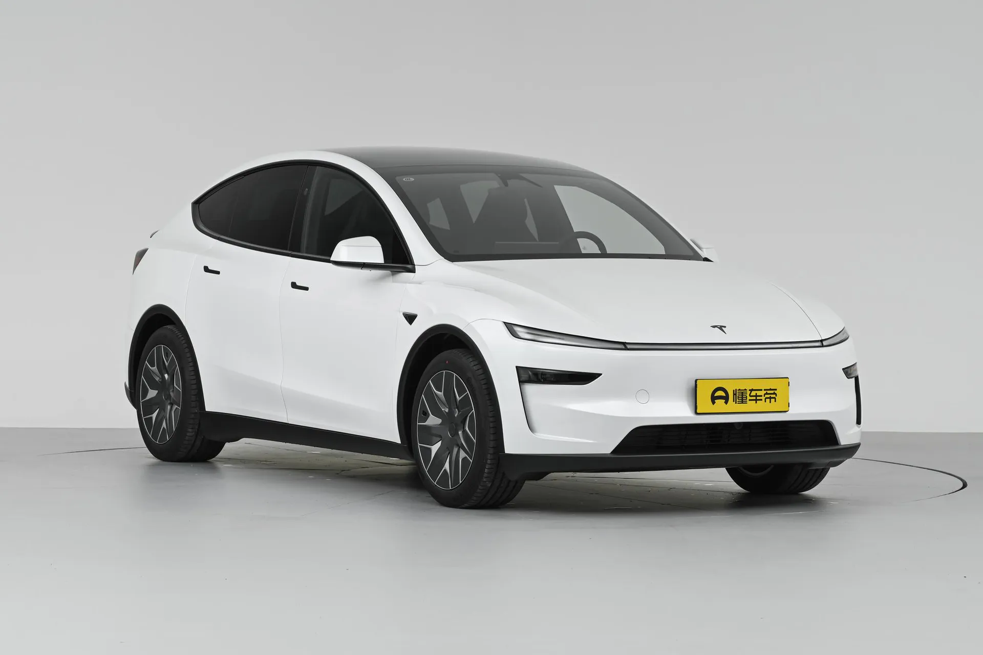  Model Y L Standard