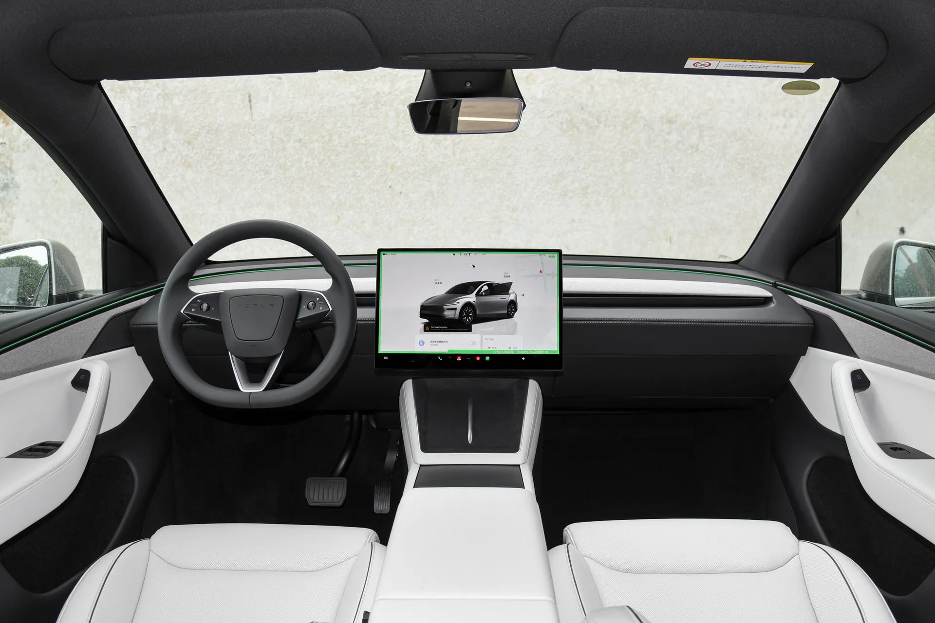  Model Y L Standard