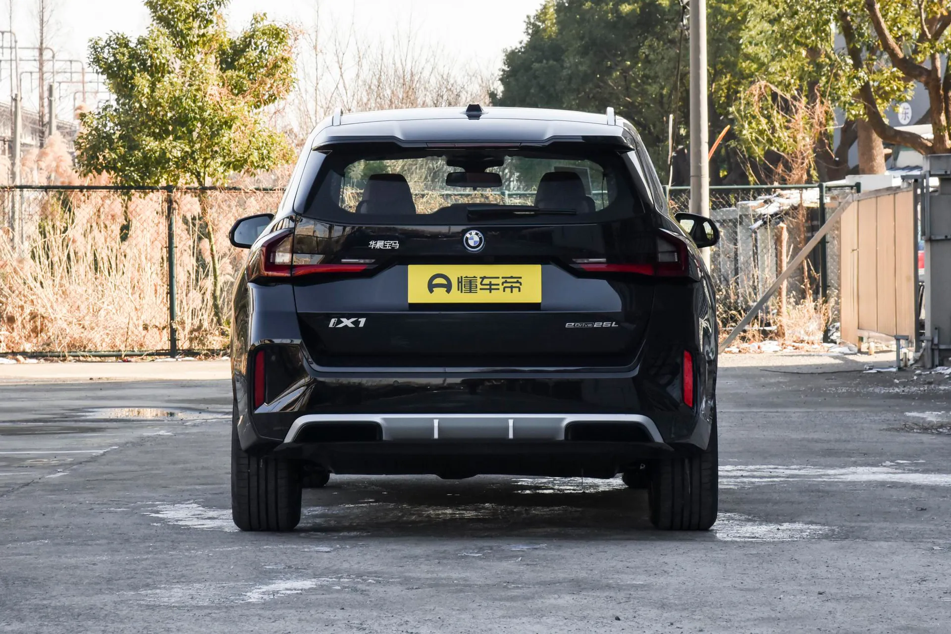  iX1 eDrive 25 L M Sport Package