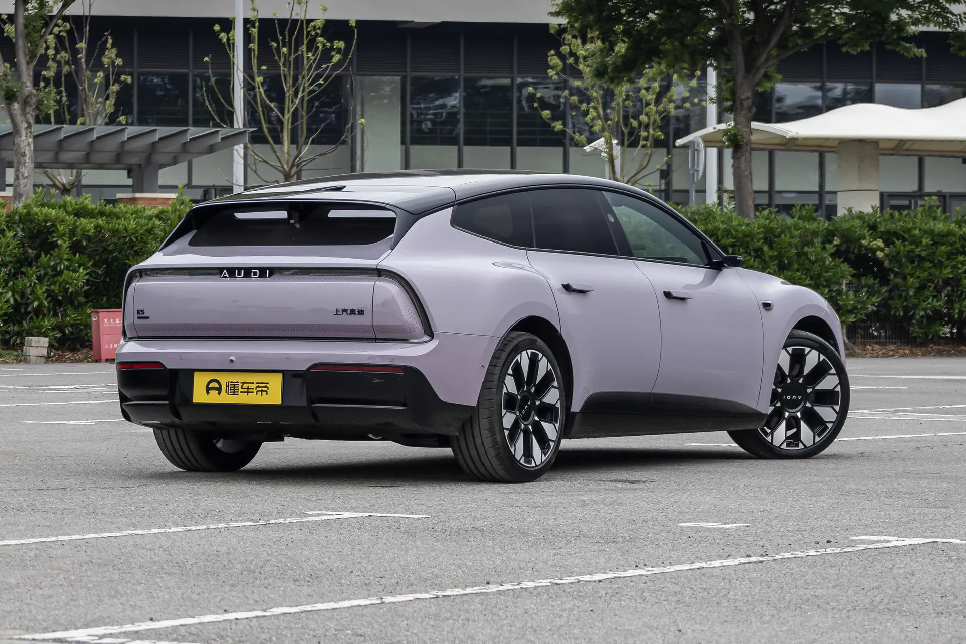  E5 Sportback Flagship quattro