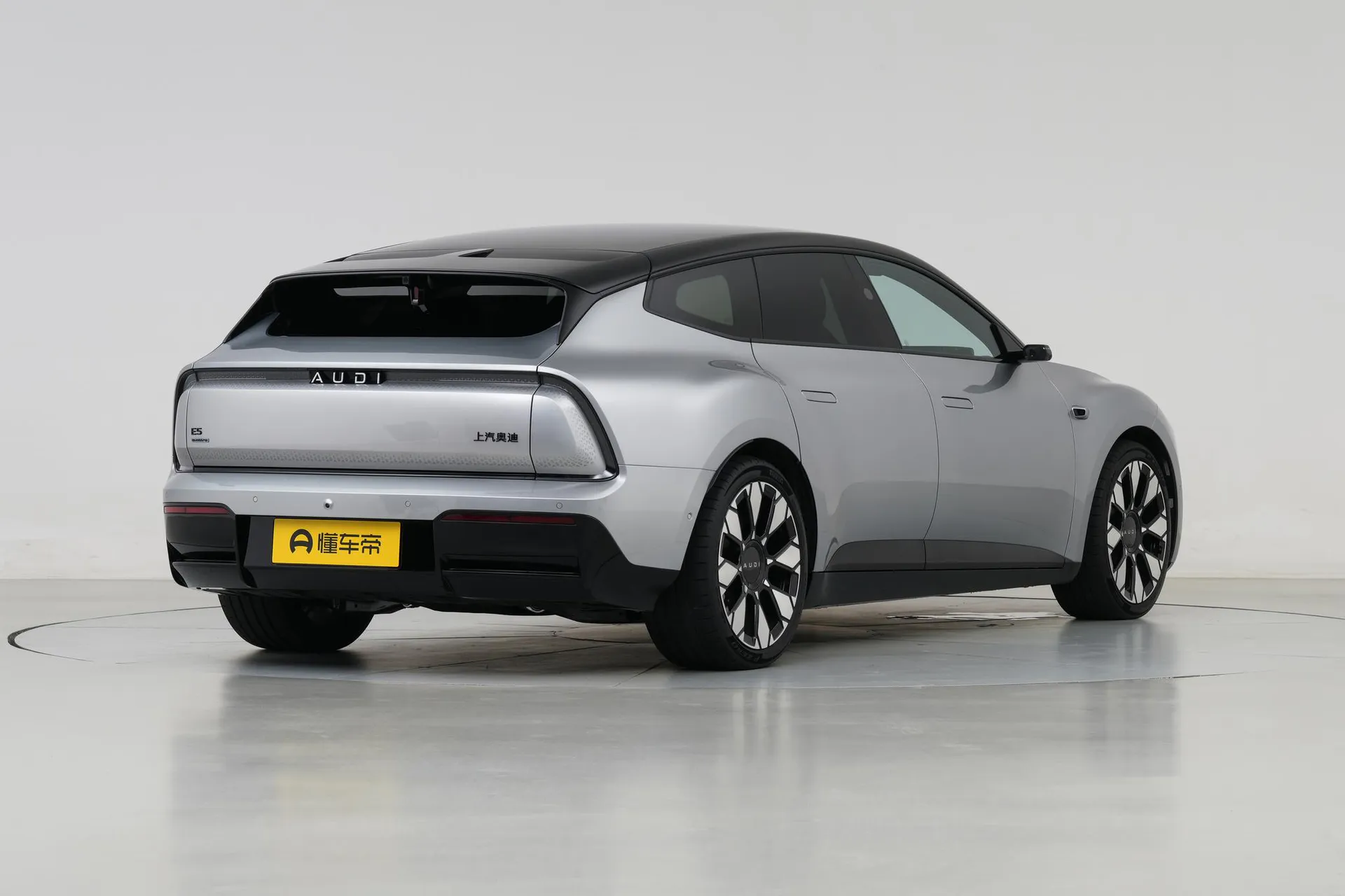  E5 Sportback Flagship quattro