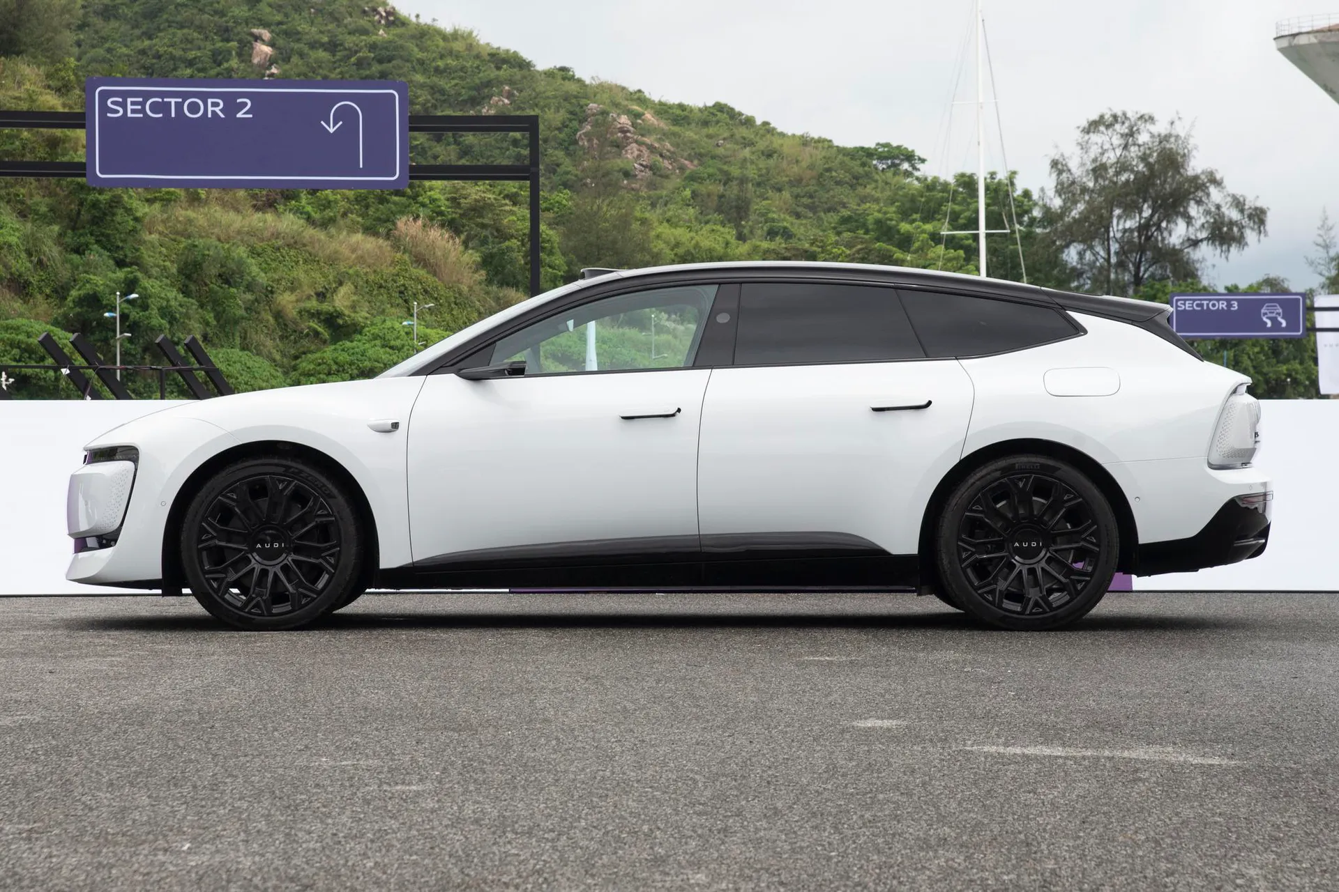  E5 Sportback Flagship quattro