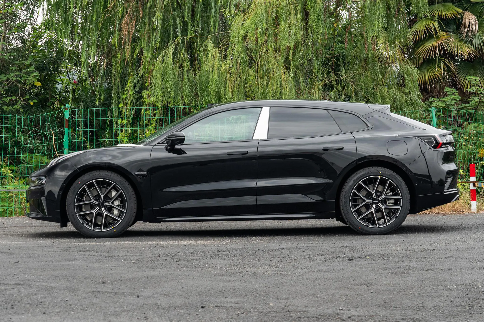  001 Ultra+ 103kWh AWD