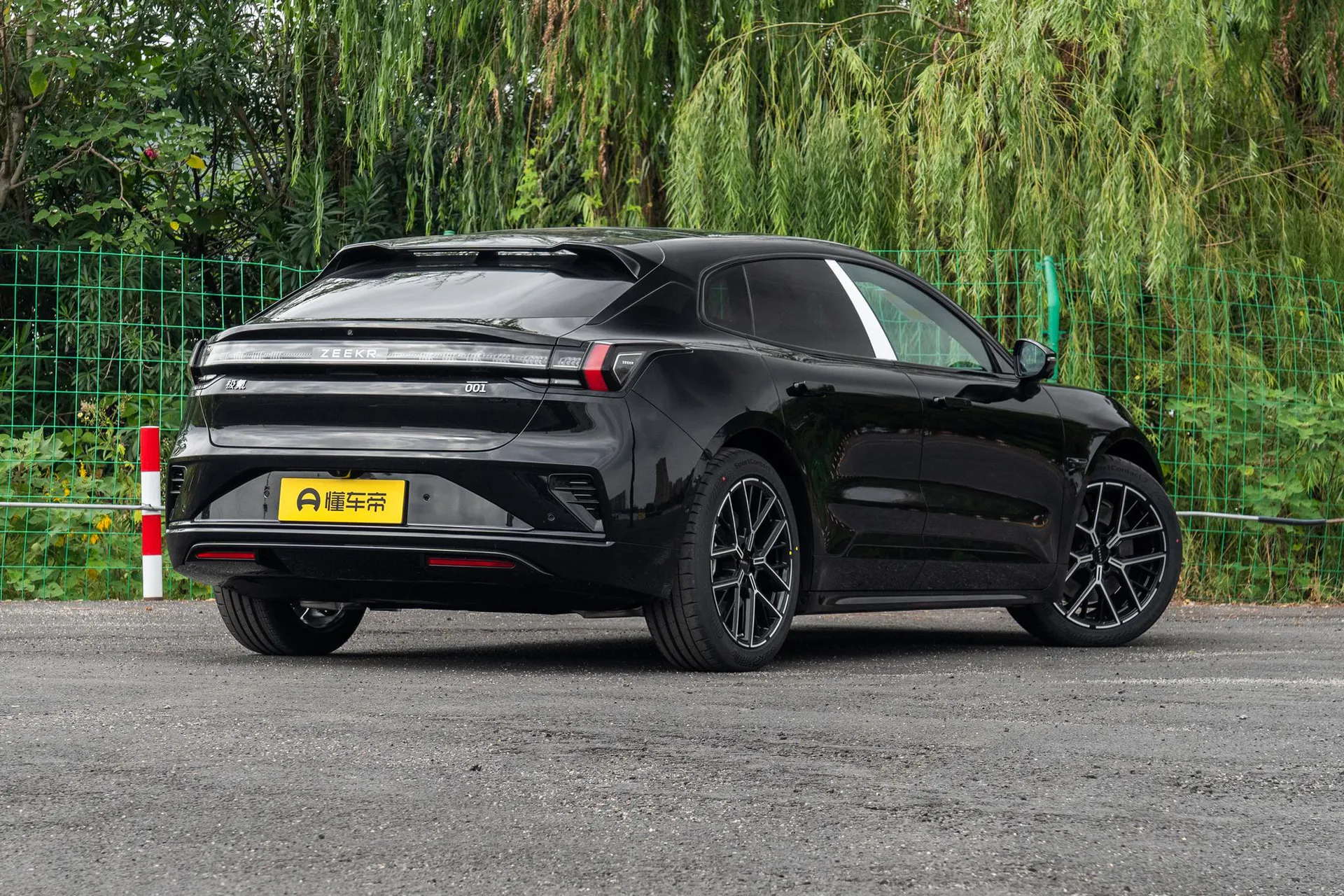  001 Ultra+ 103kWh AWD
