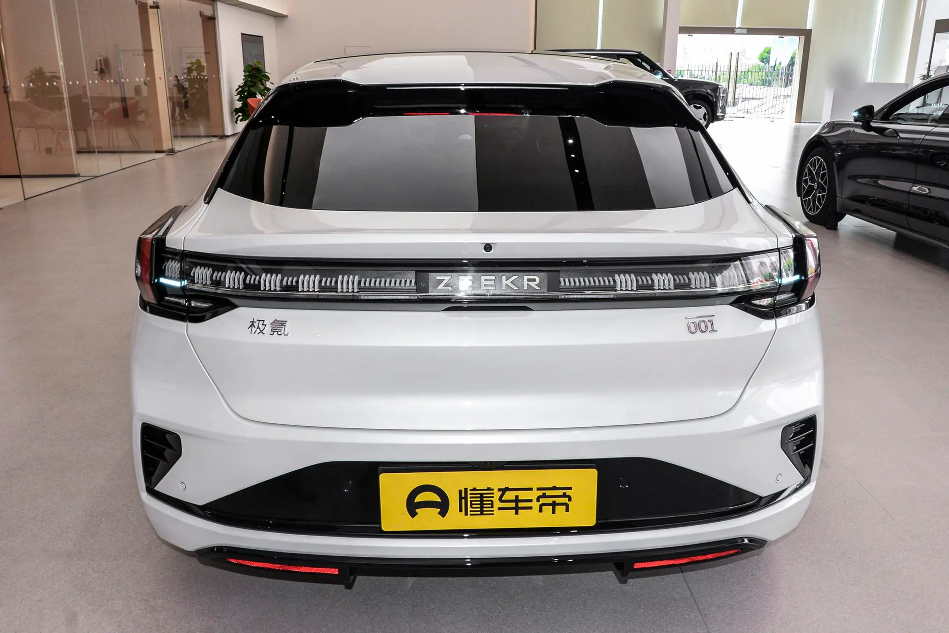  001 Ultra+ 103kWh AWD