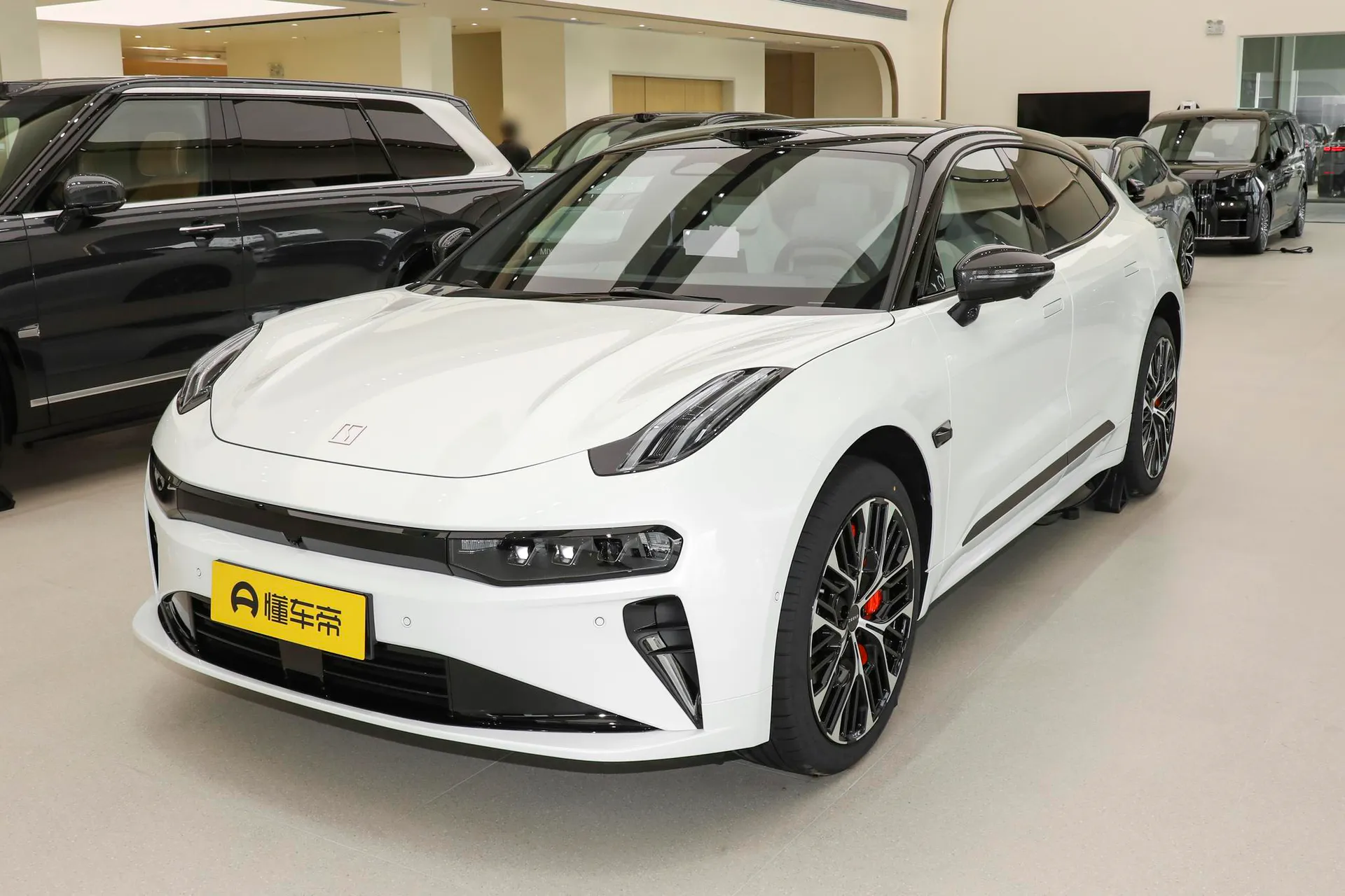  001 Ultra+ 103kWh AWD