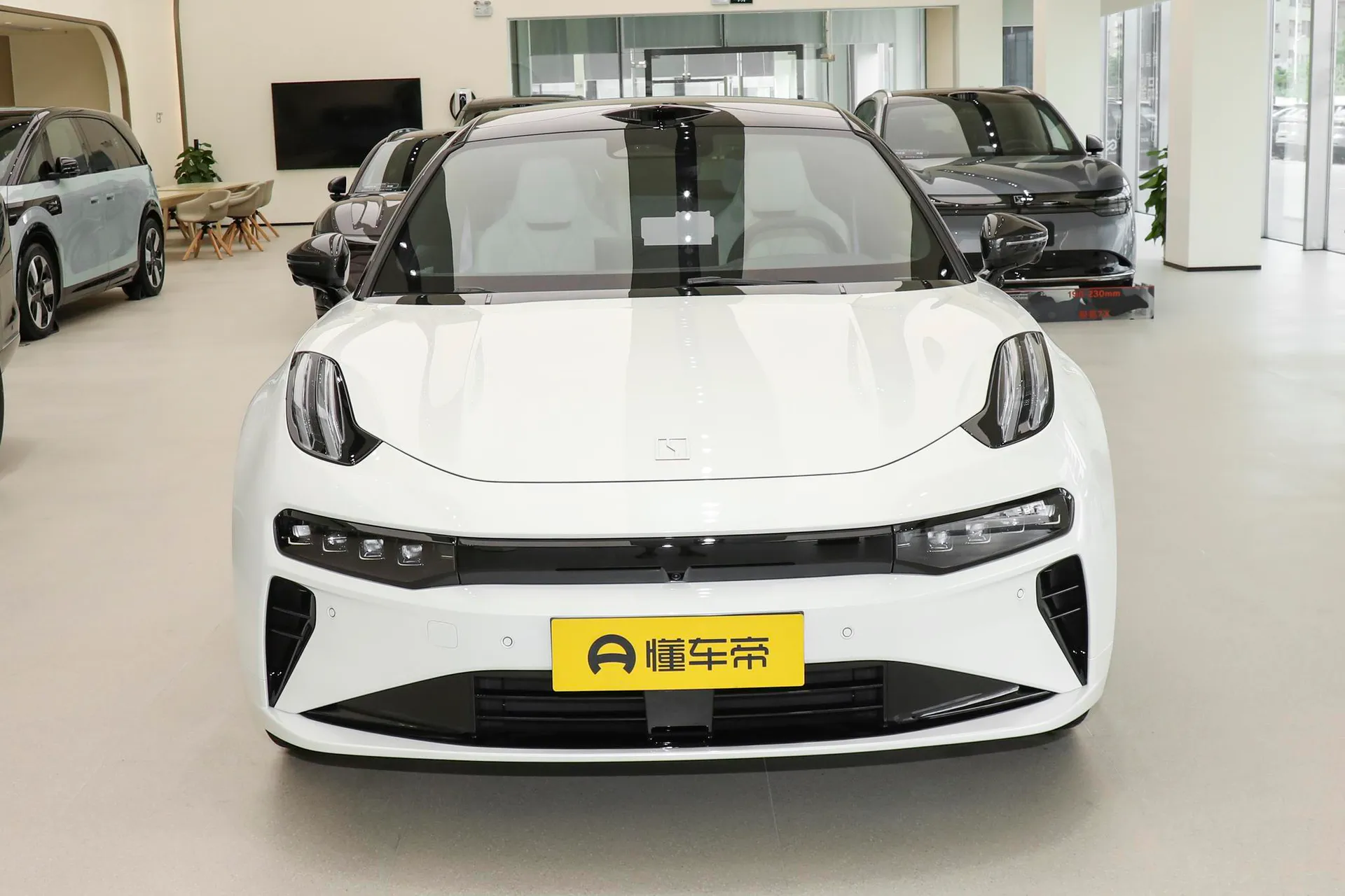  001 Ultra+ 103kWh AWD