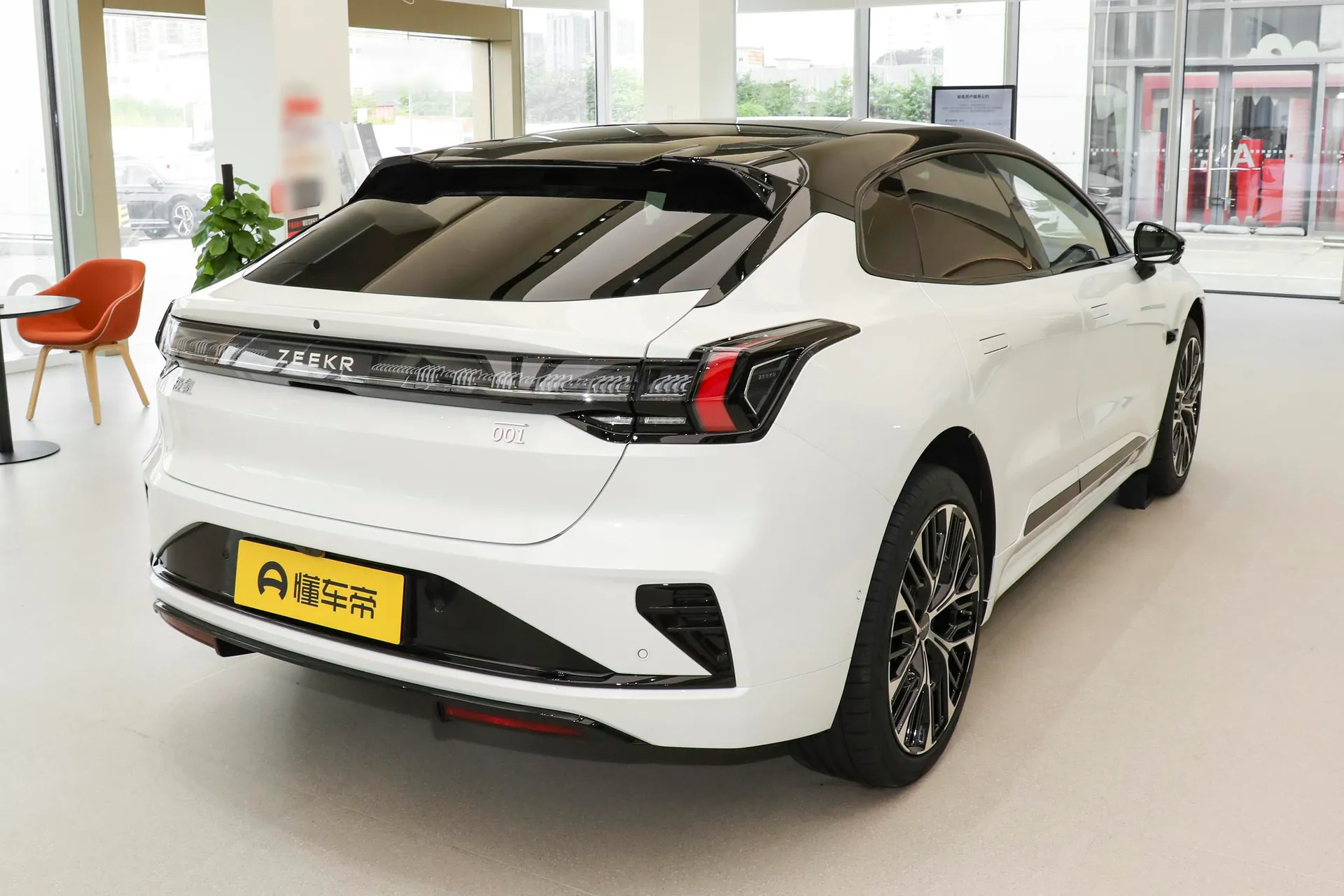  001 Ultra+ 103kWh AWD