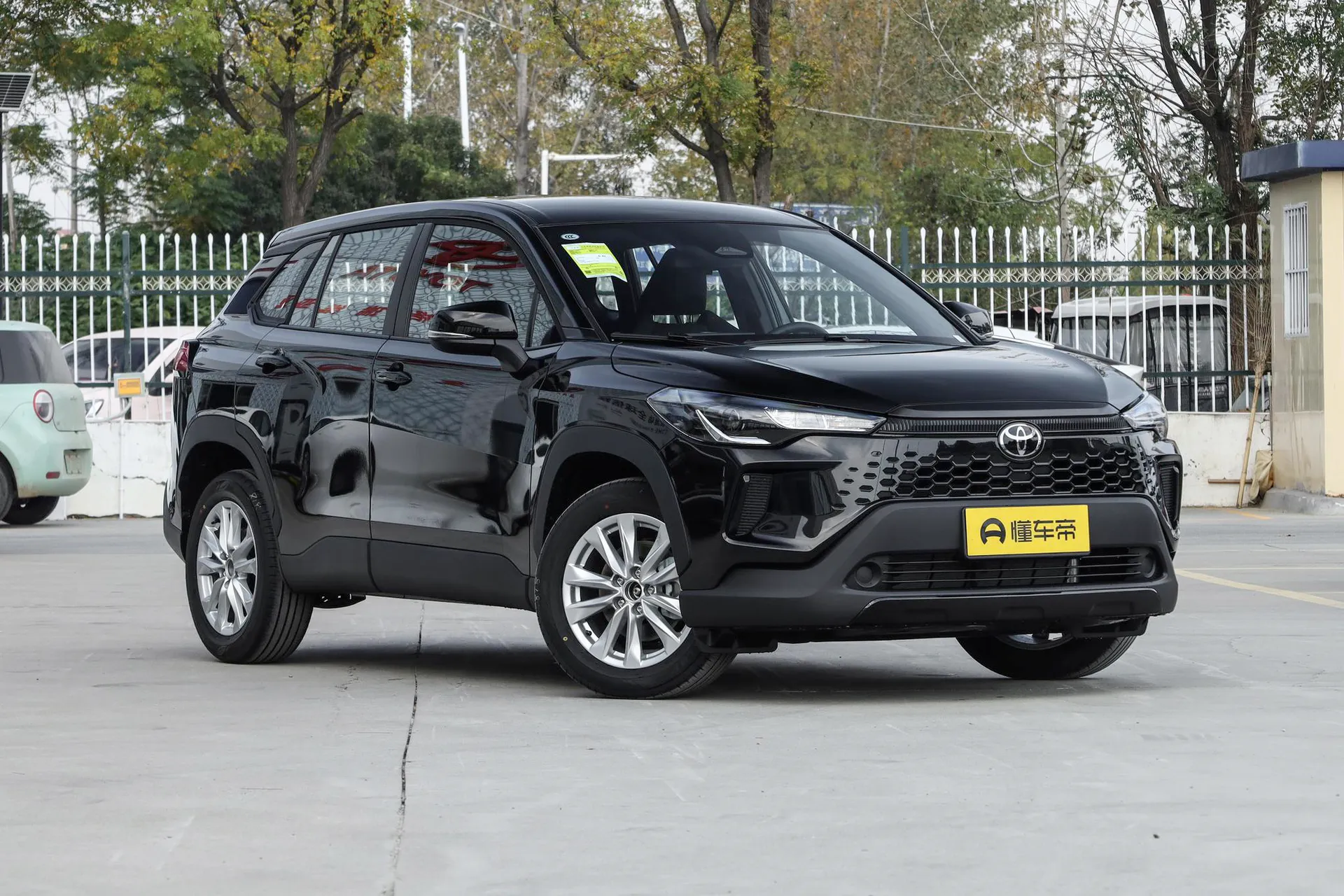  Corolla Regal 2.0L CVT Pioneer