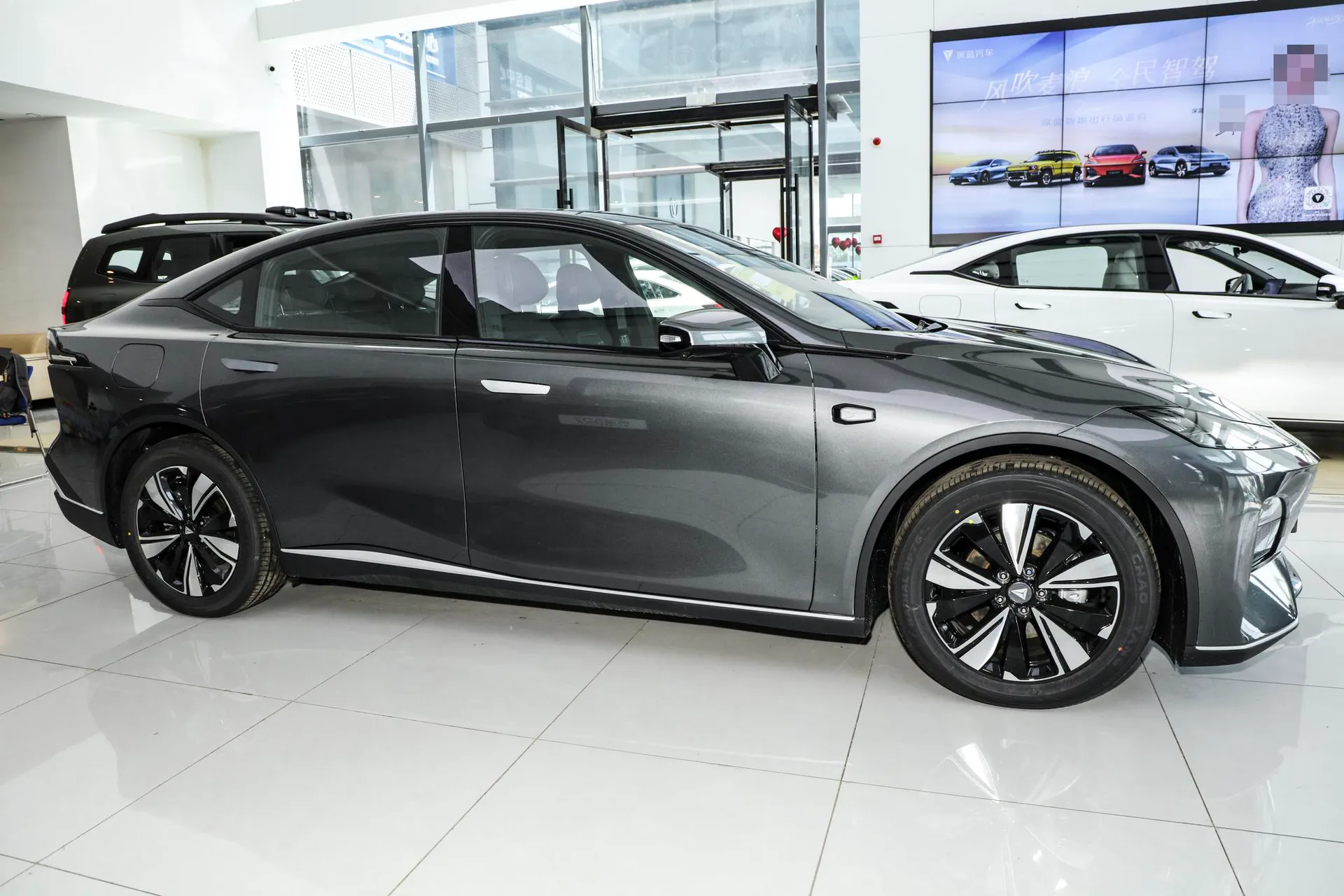  SL03 Facelift 140