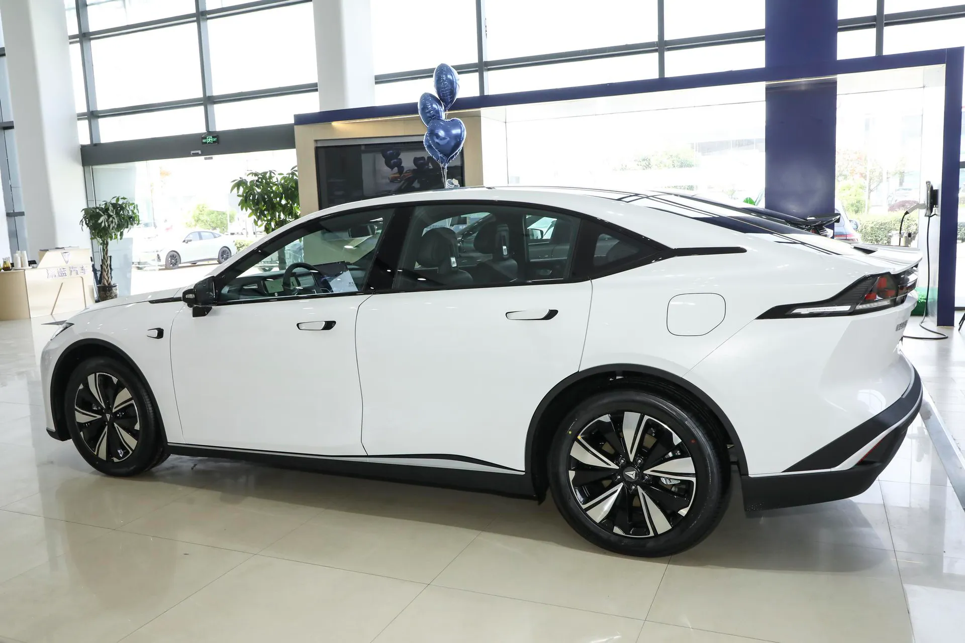  SL03 Facelift 140