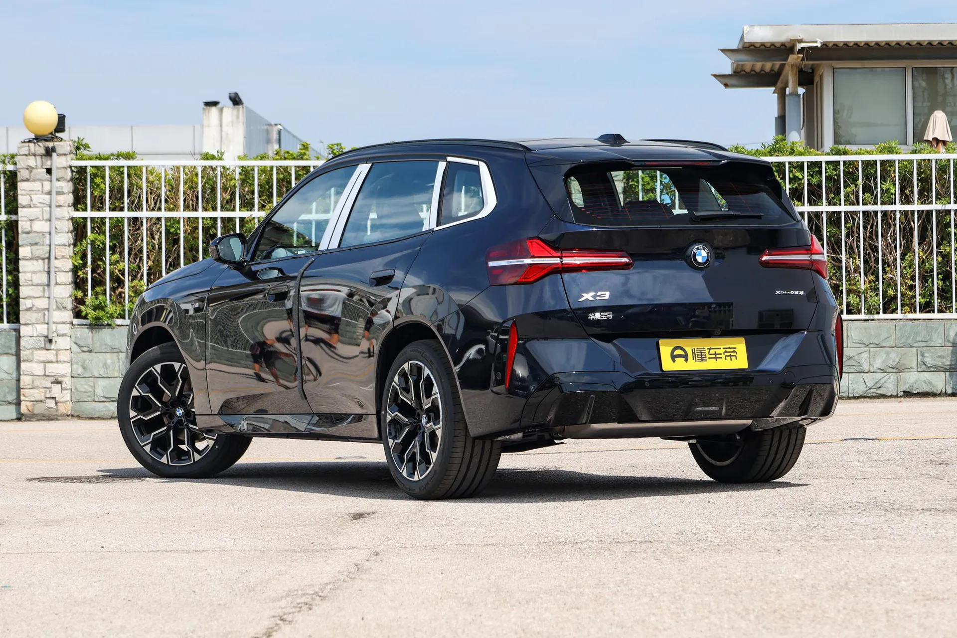  X3 xDrive 30 L Leading M Sport Night Package
