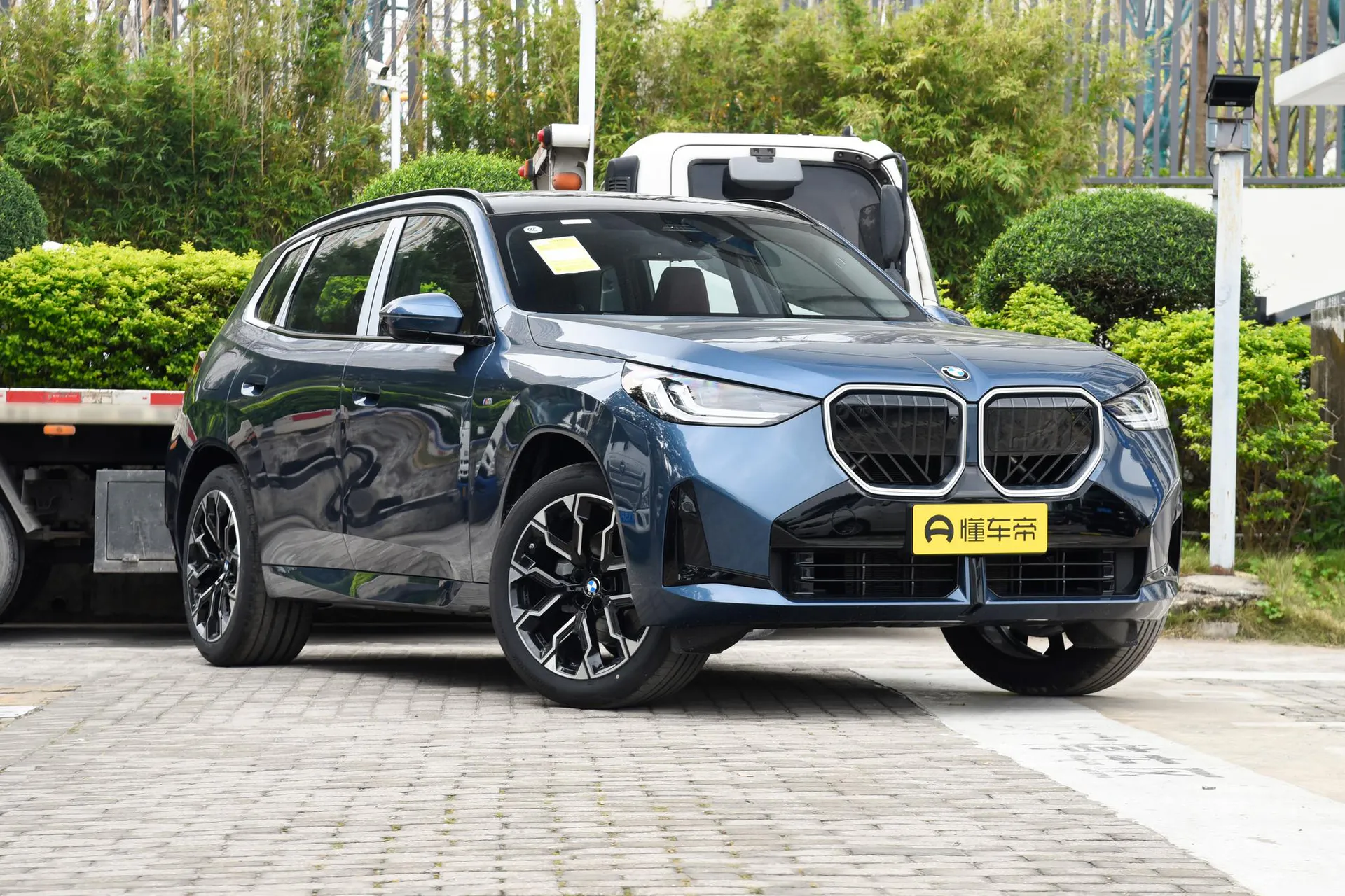  X3 xDrive 30 L Leading M Sport Night Package