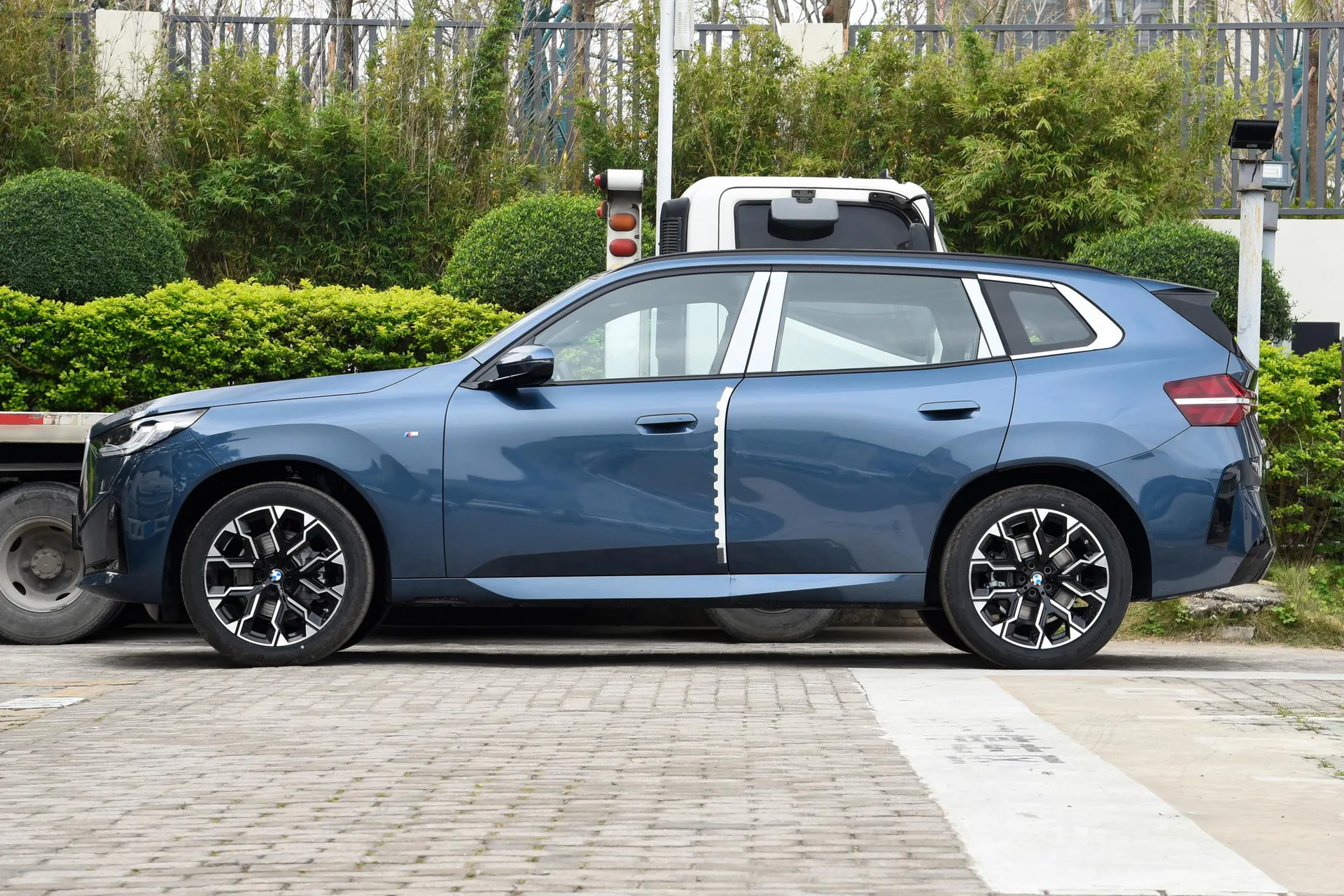  X3 xDrive 30 L Leading M Sport Night Package