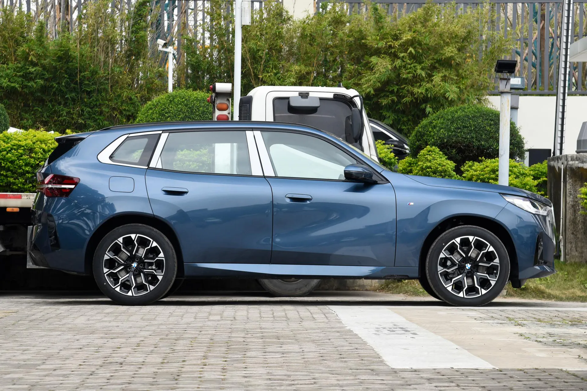  X3 xDrive 30 L Leading M Sport Night Package