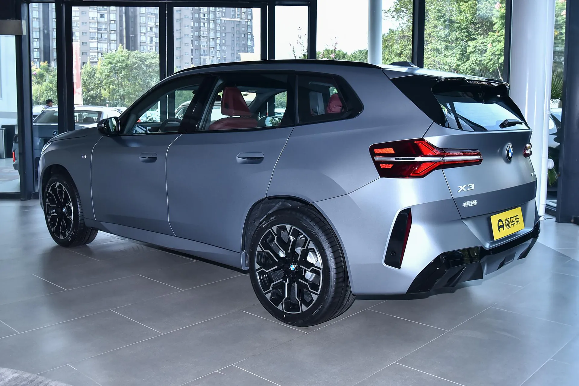  X3 xDrive 30 L Leading M Sport Night Package