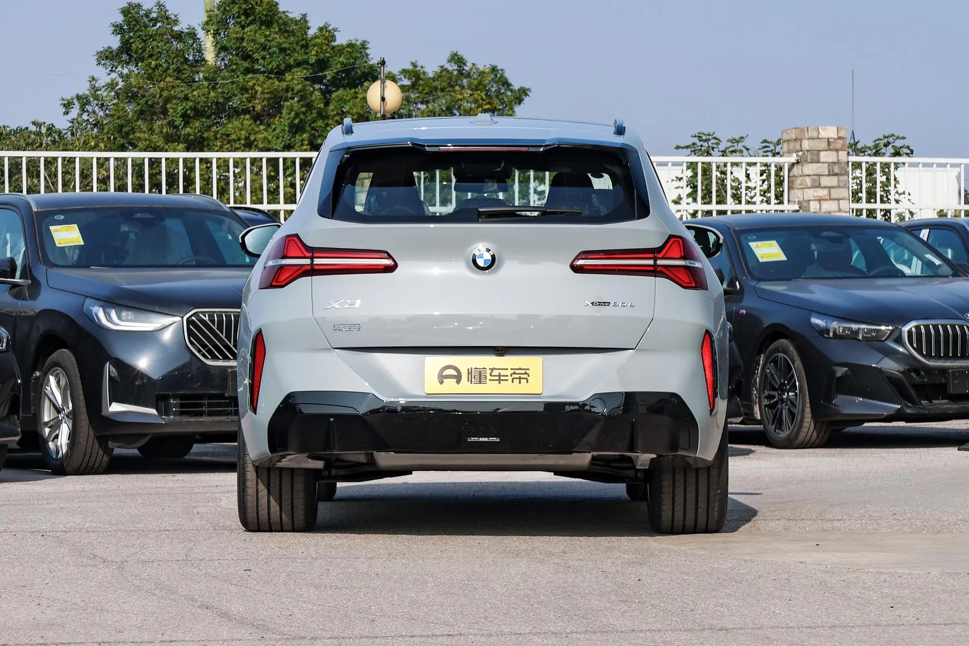  X3 xDrive 30 L Leading M Sport Night Package
