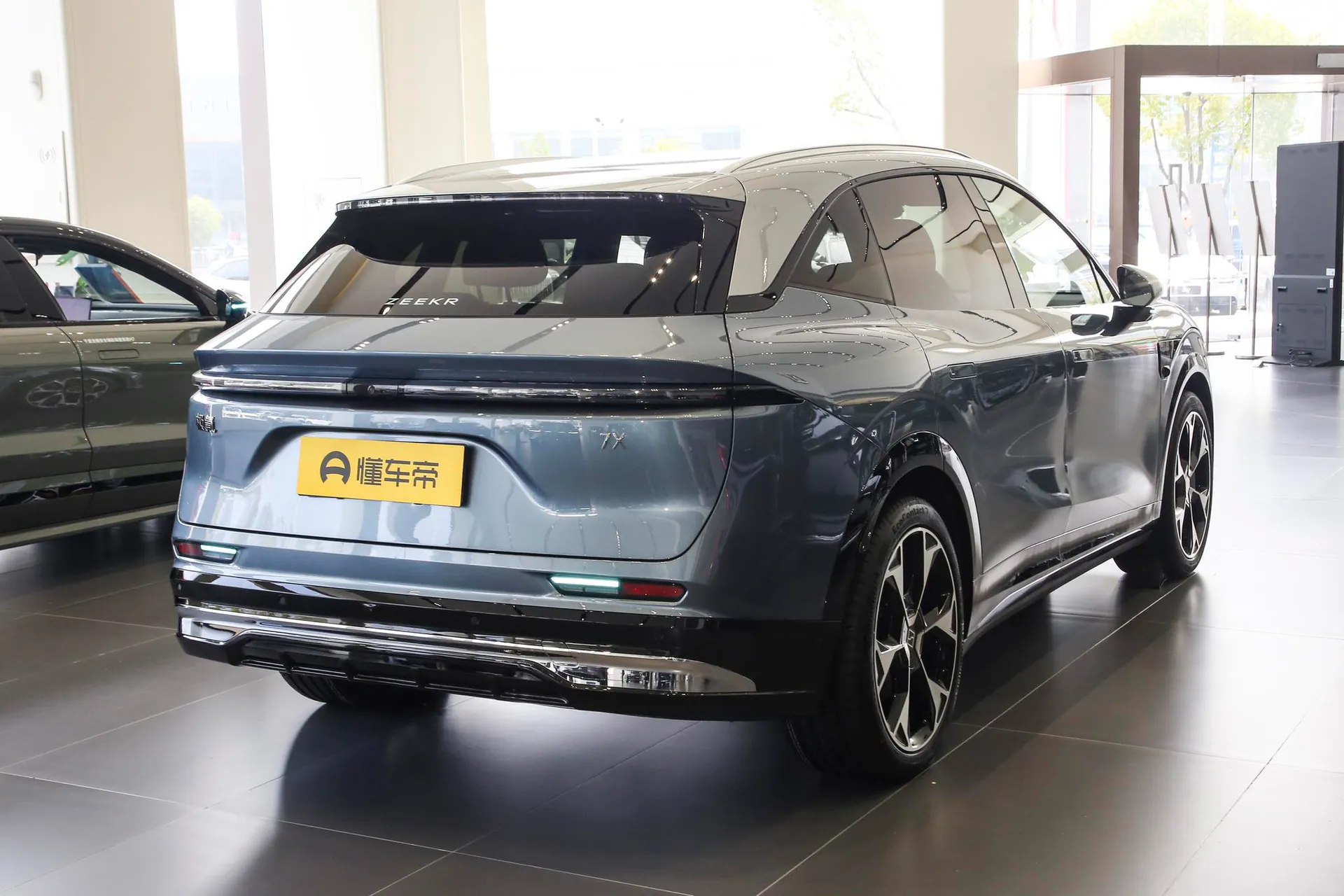  7X 103kWh AWD Ultra