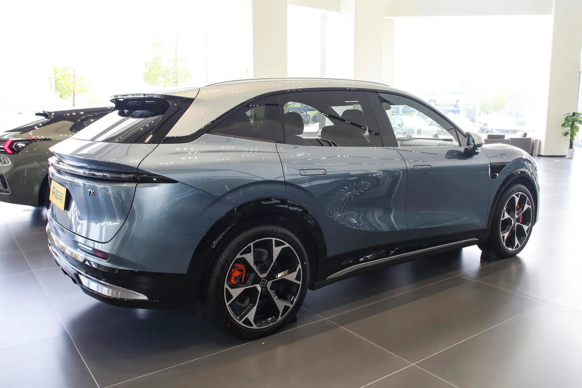  7X 103kWh AWD Ultra