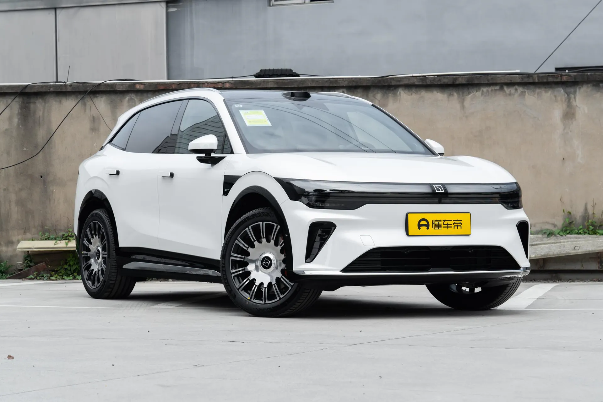  7X 103kWh AWD Ultra