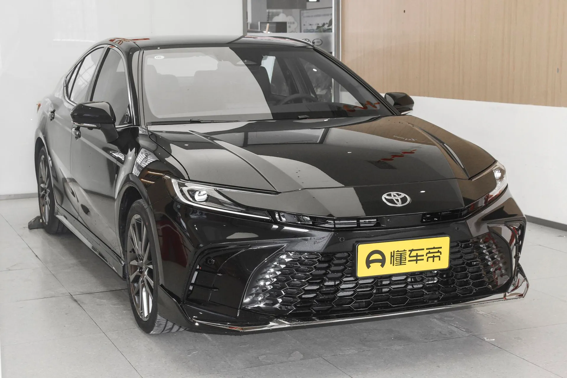  Camry Hybrid 2.5HXS Sport PLUS