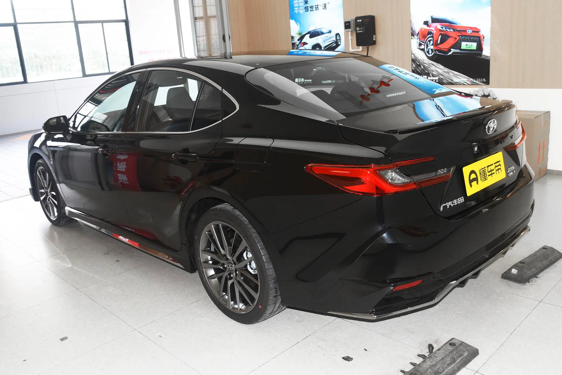  Camry Hybrid 2.5HXS Sport PLUS