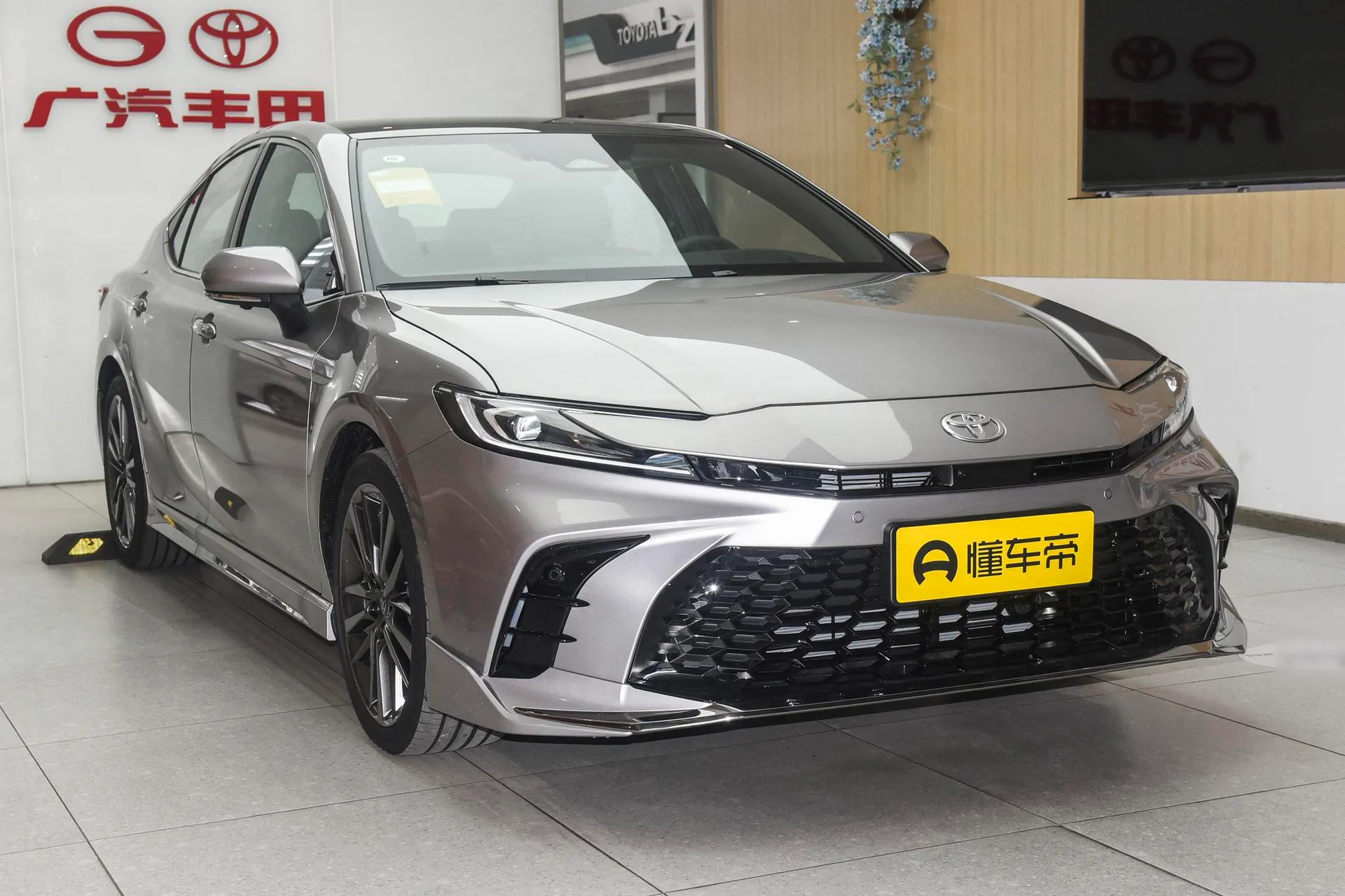  Camry Hybrid 2.5HXS Sport PLUS