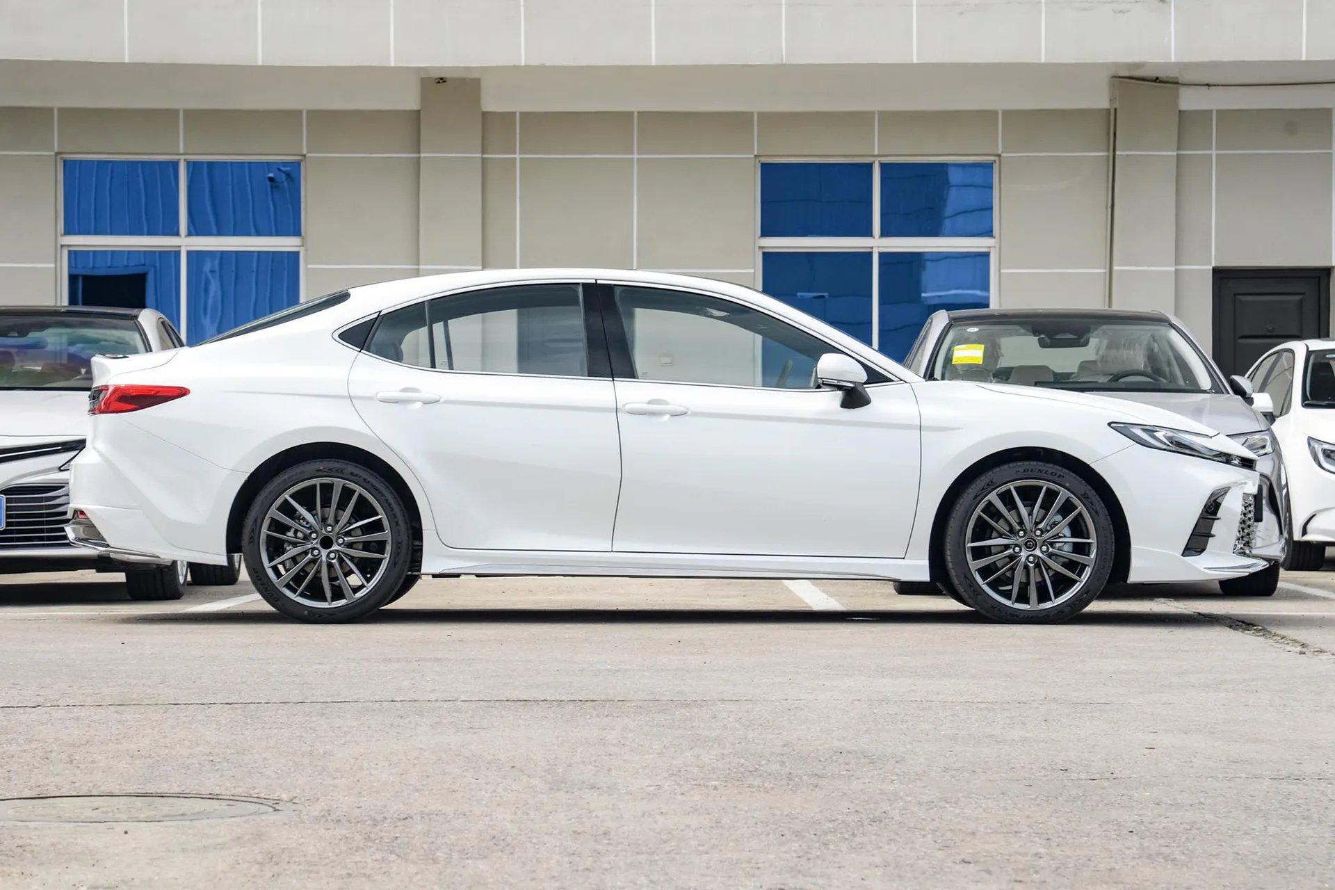 Camry Hybrid 2.5HXS Sport PLUS
