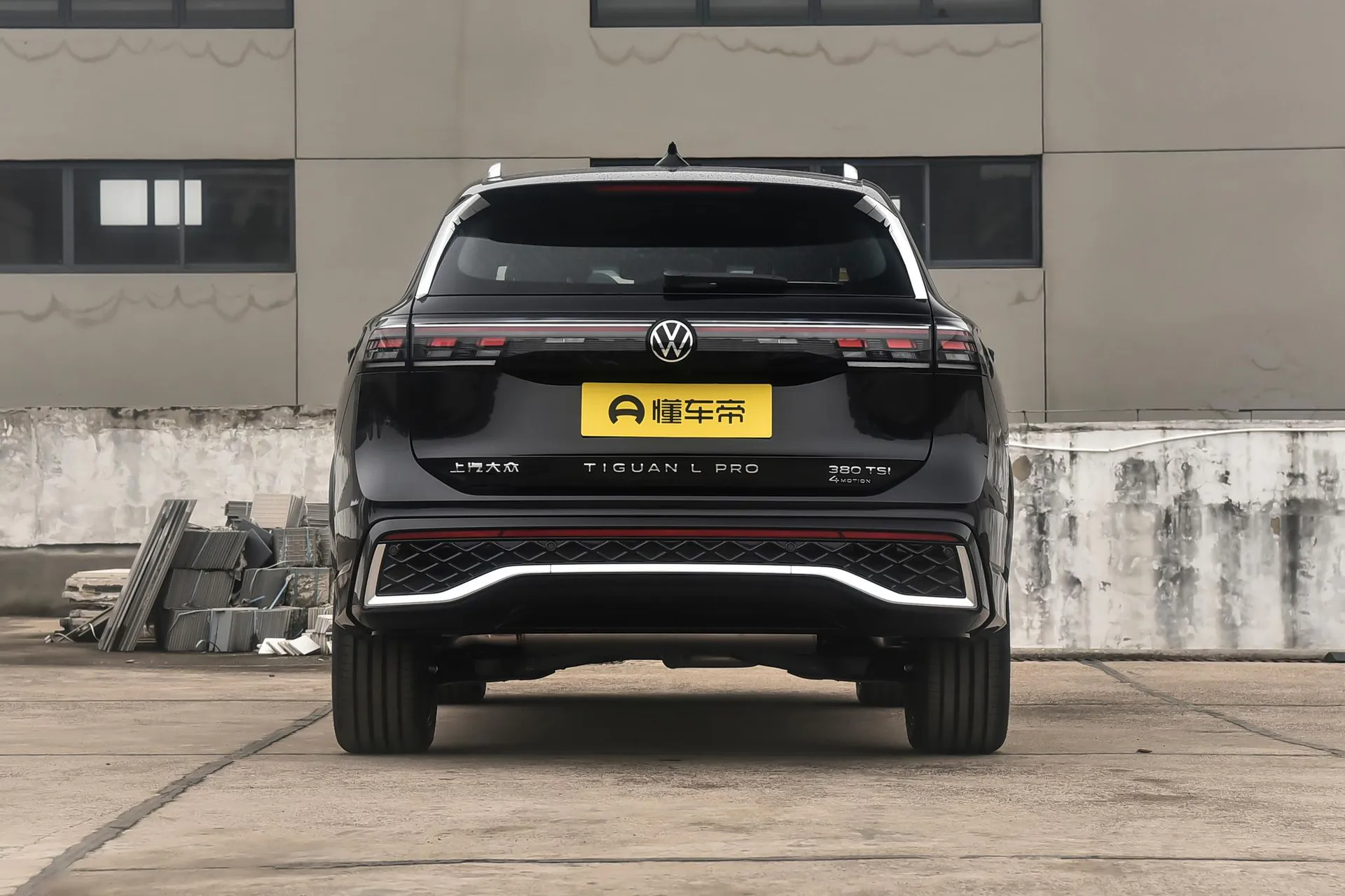  Tiguan L Pro 380 TSI AWD R-Line Smart Premium