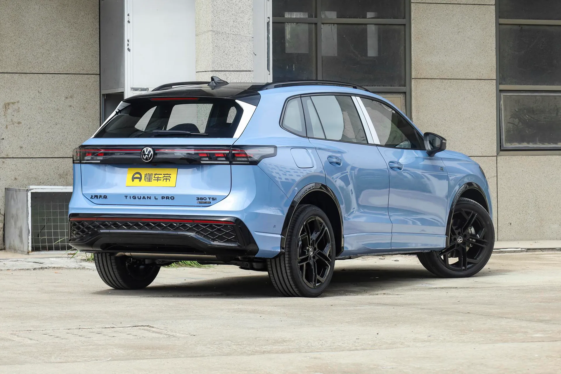  Tiguan L Pro 380 TSI AWD R-Line Smart Premium