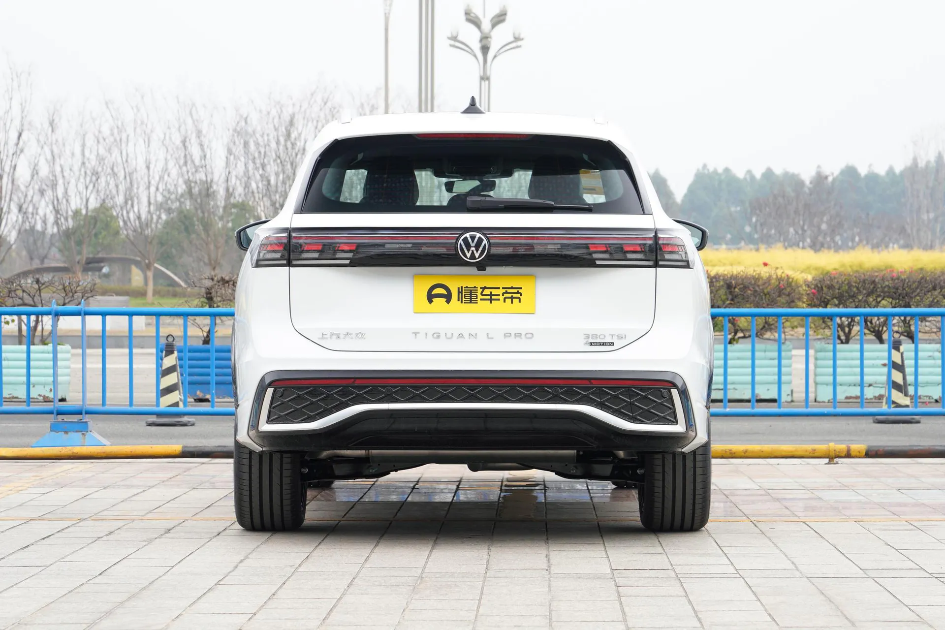  Tiguan L Pro 380 TSI AWD R-Line Smart Premium
