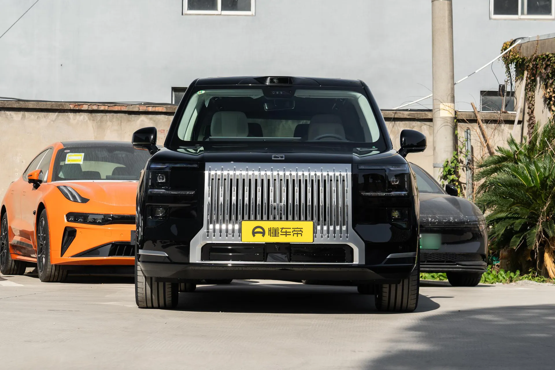  9X Hyper 70kWh Six-Seater