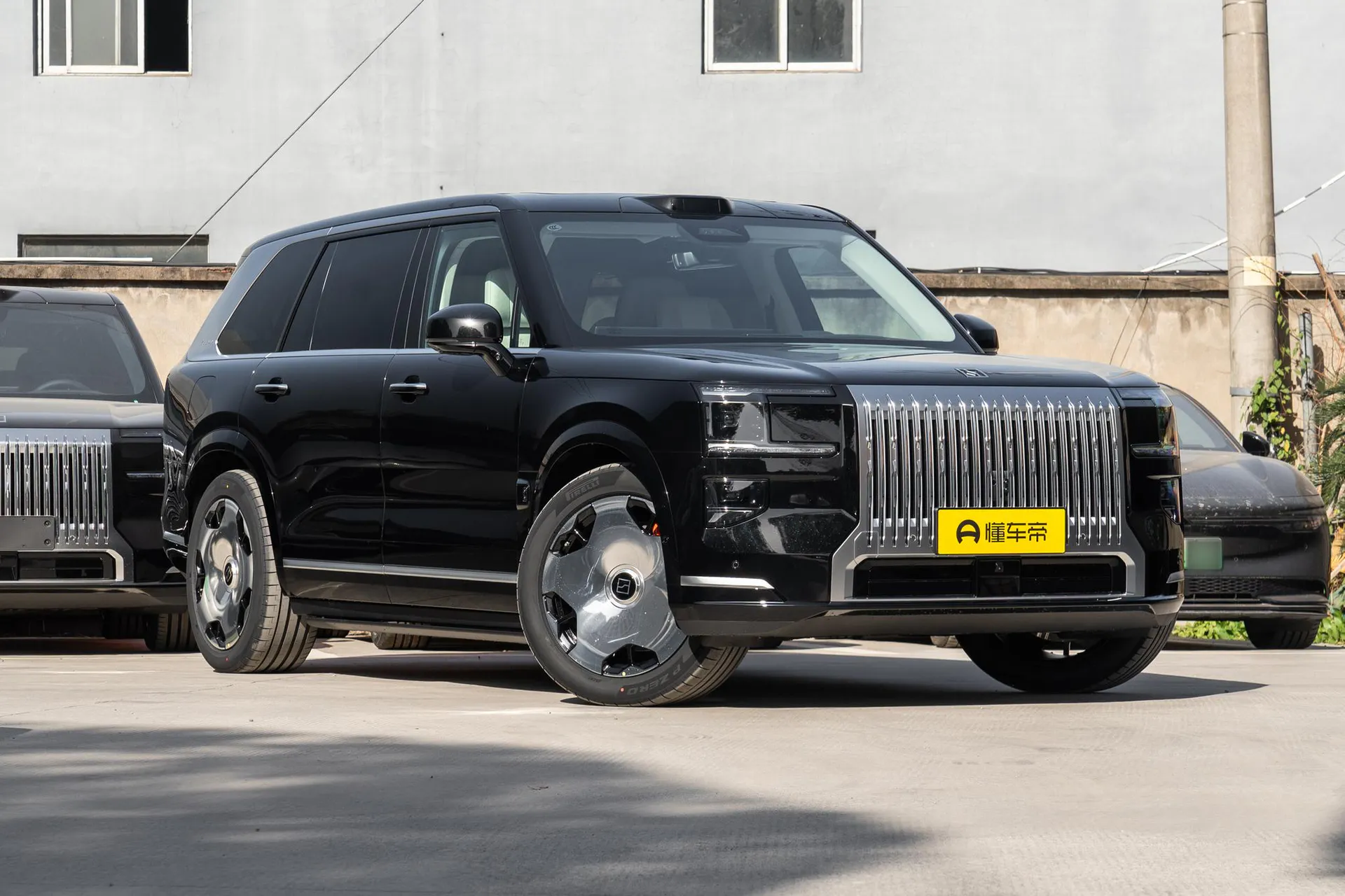  9X Hyper 70kWh Six-Seater
