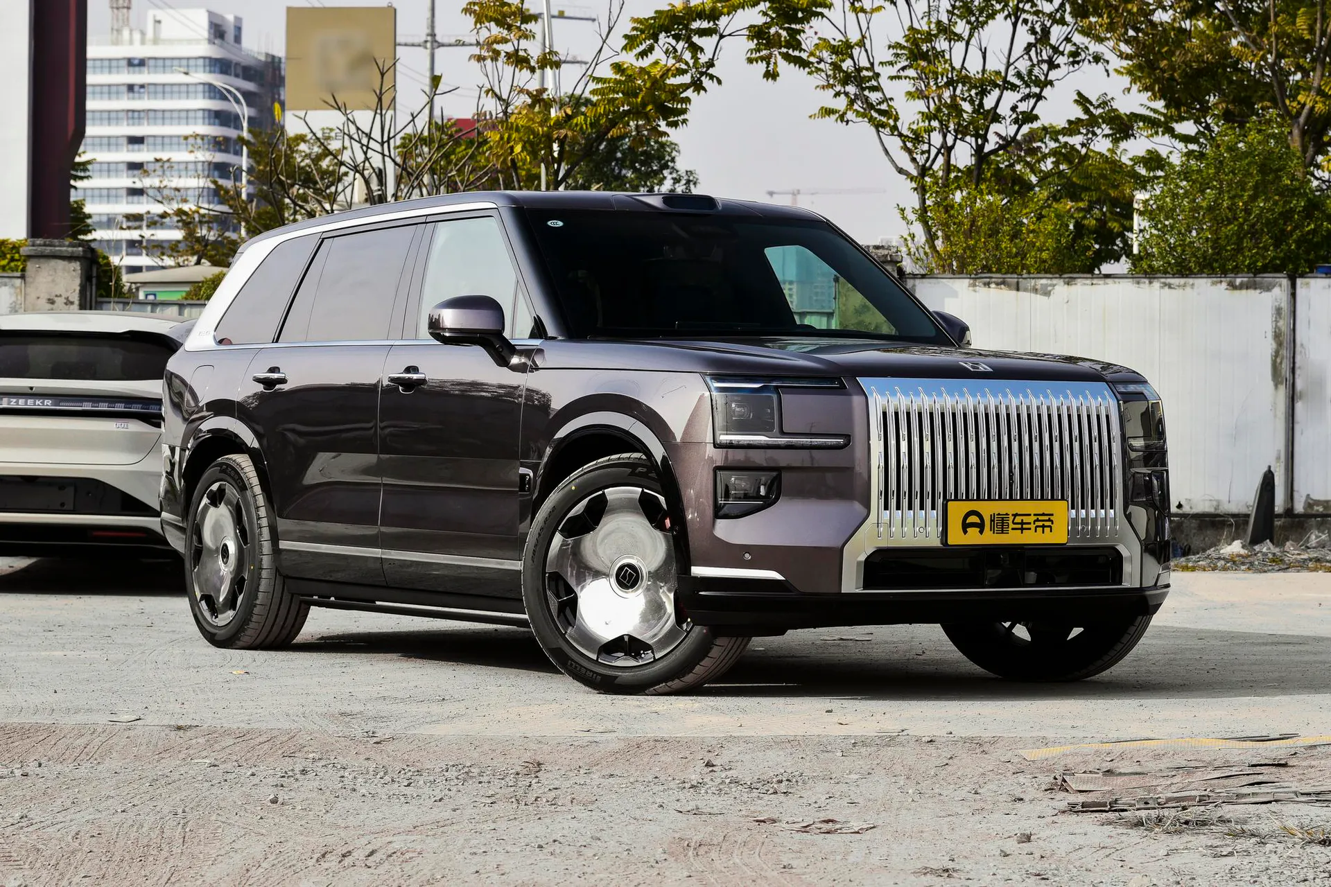  9X Hyper 70kWh Six-Seater