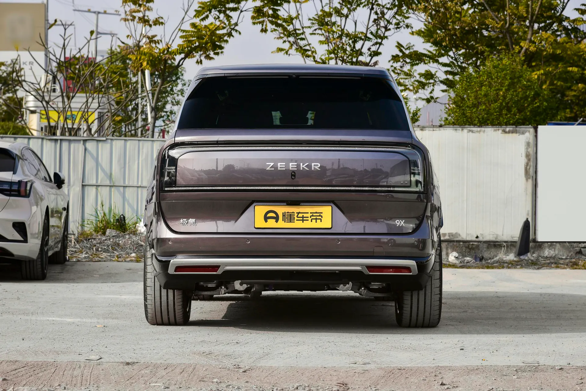  9X Hyper 70kWh Six-Seater