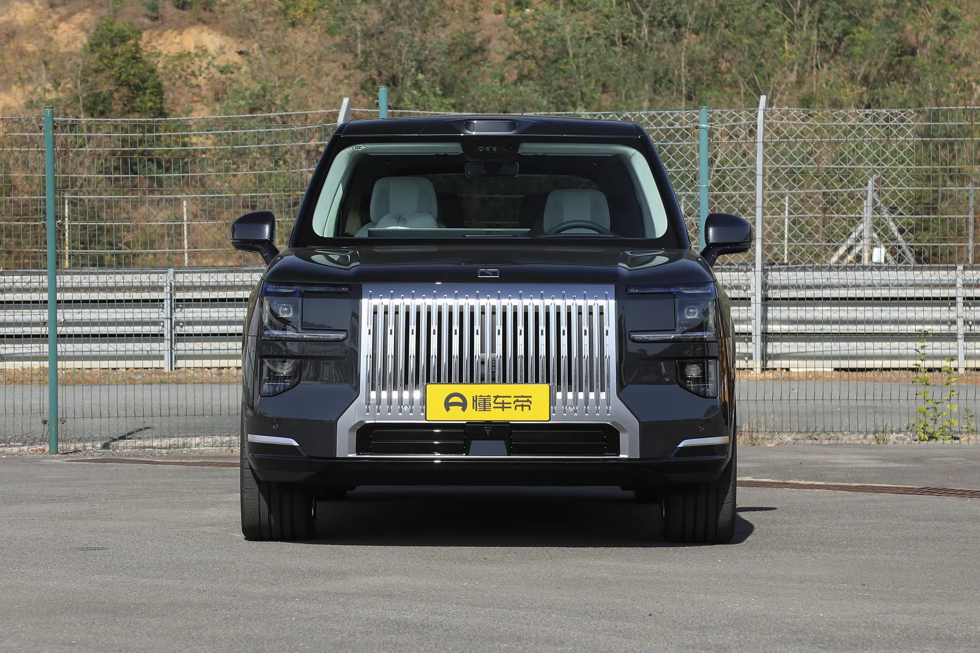  9X Hyper 70kWh Six-Seater
