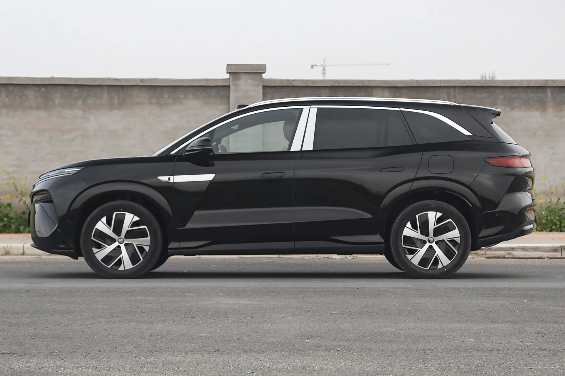  Tang L DM-i 215 KM RWD LiDAR Flagship