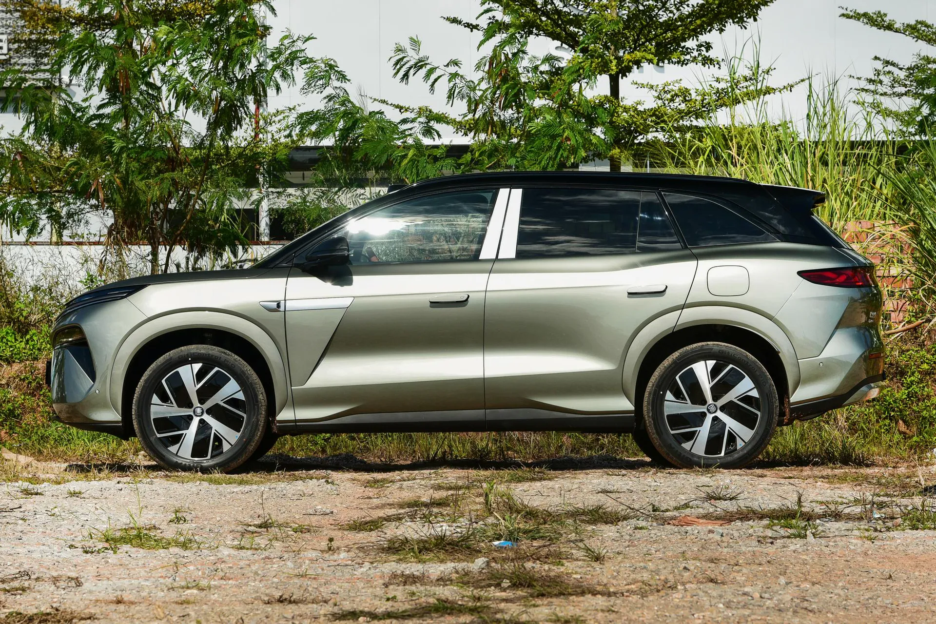 Tang L DM-i 215 KM RWD LiDAR Flagship