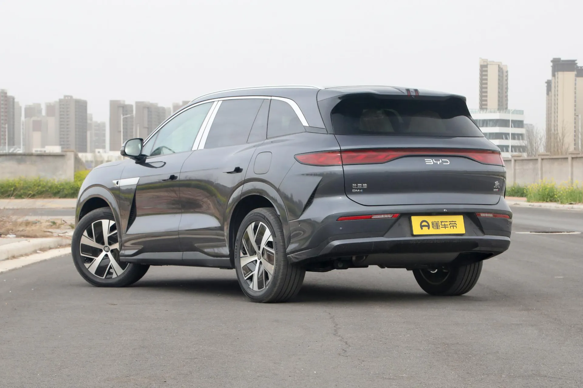  Tang L DM-i 215 KM RWD LiDAR Flagship