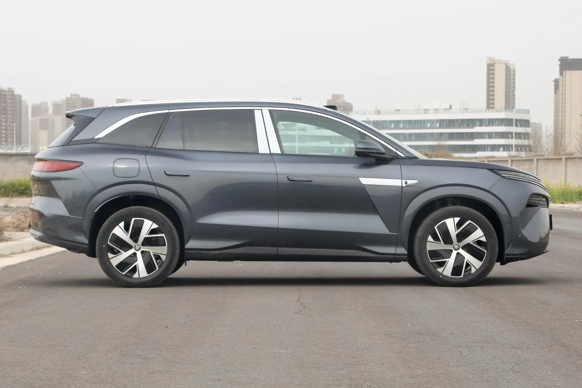  Tang L DM-i 215 KM RWD LiDAR Flagship