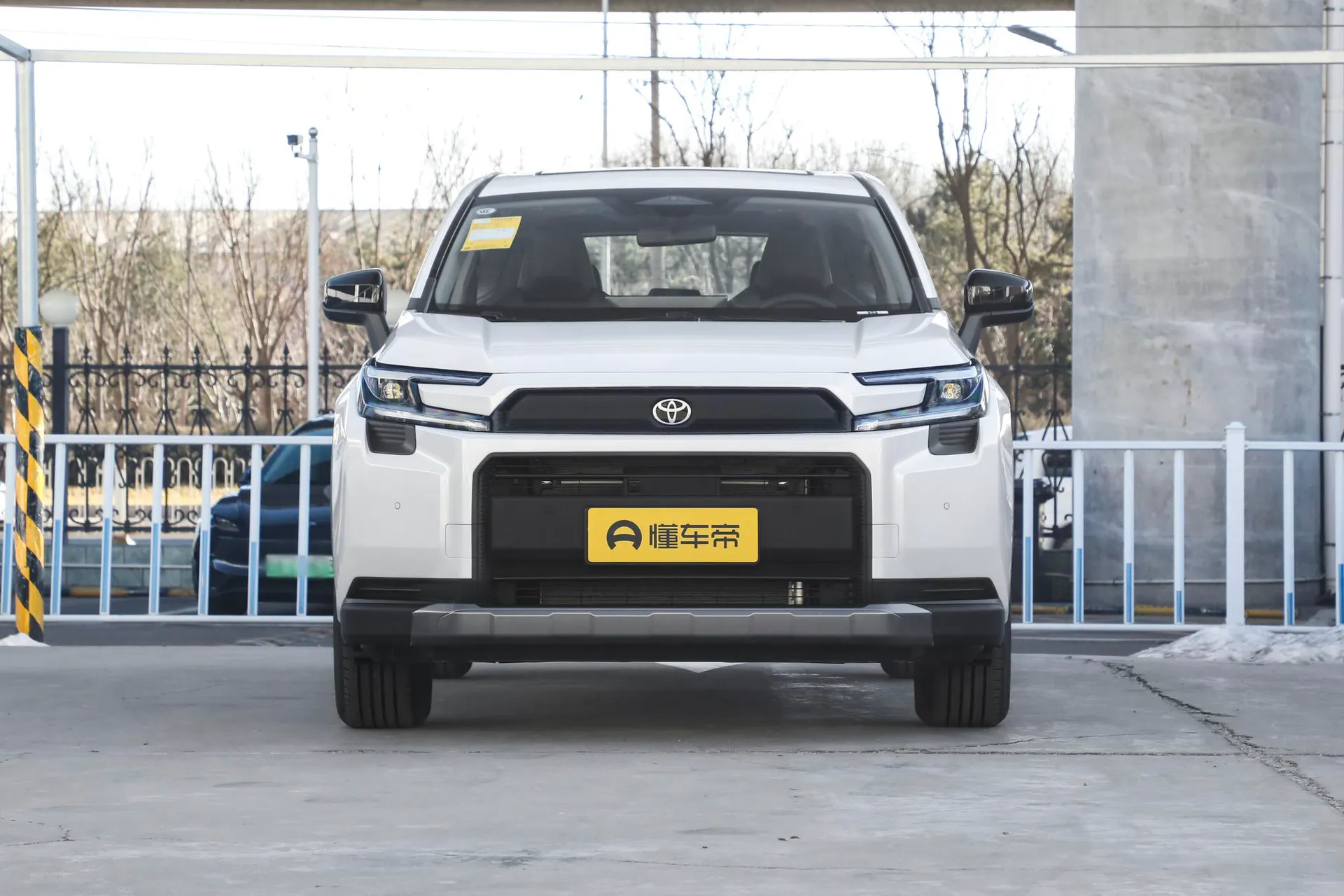  RAV4 2.0L AWD Luxury