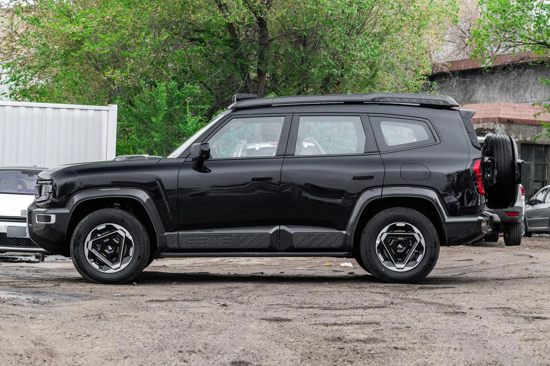  G318 Carefree Cross-Country AWD Yuanshan