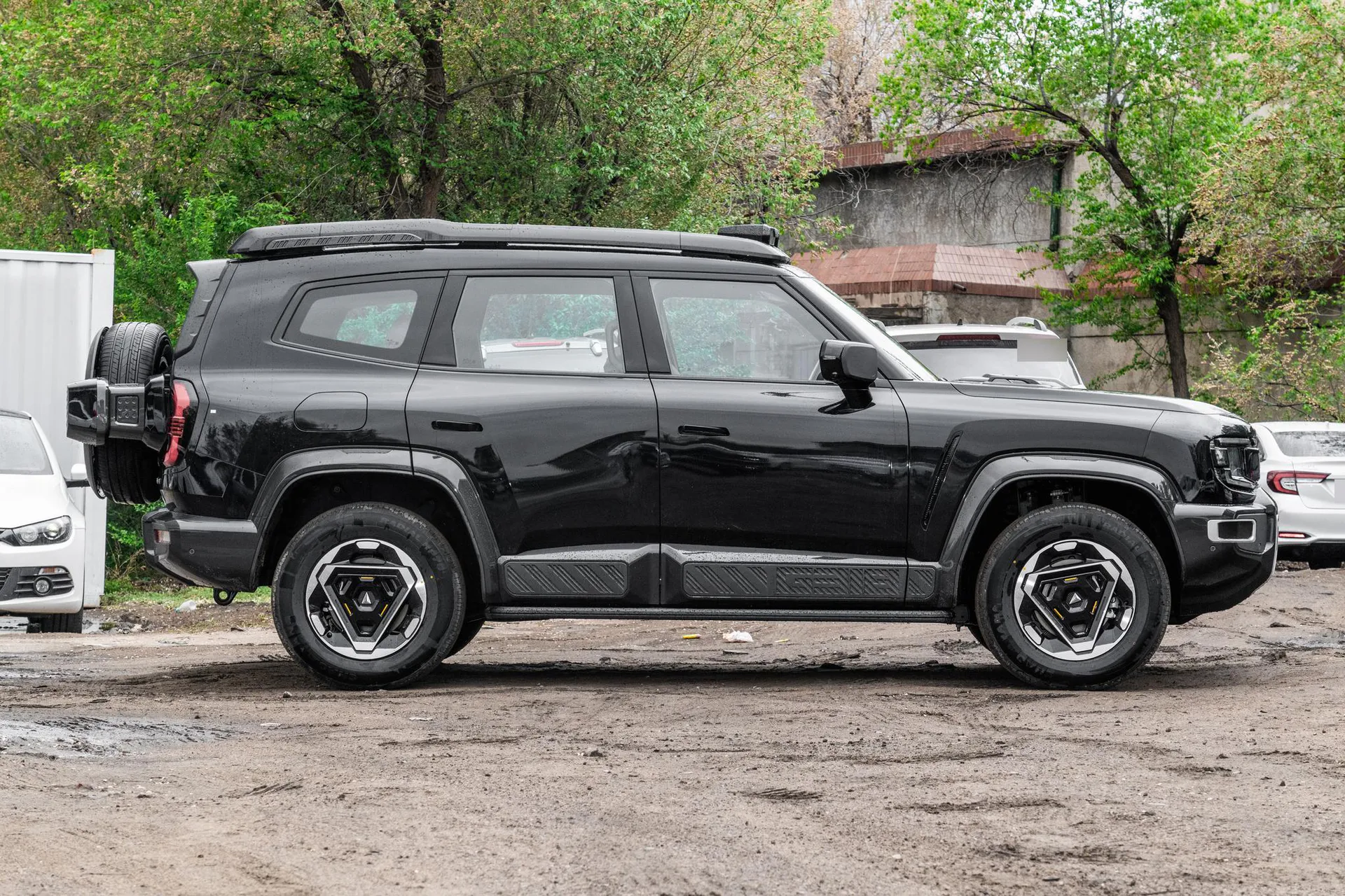  G318 Carefree Cross-Country AWD Yuanshan