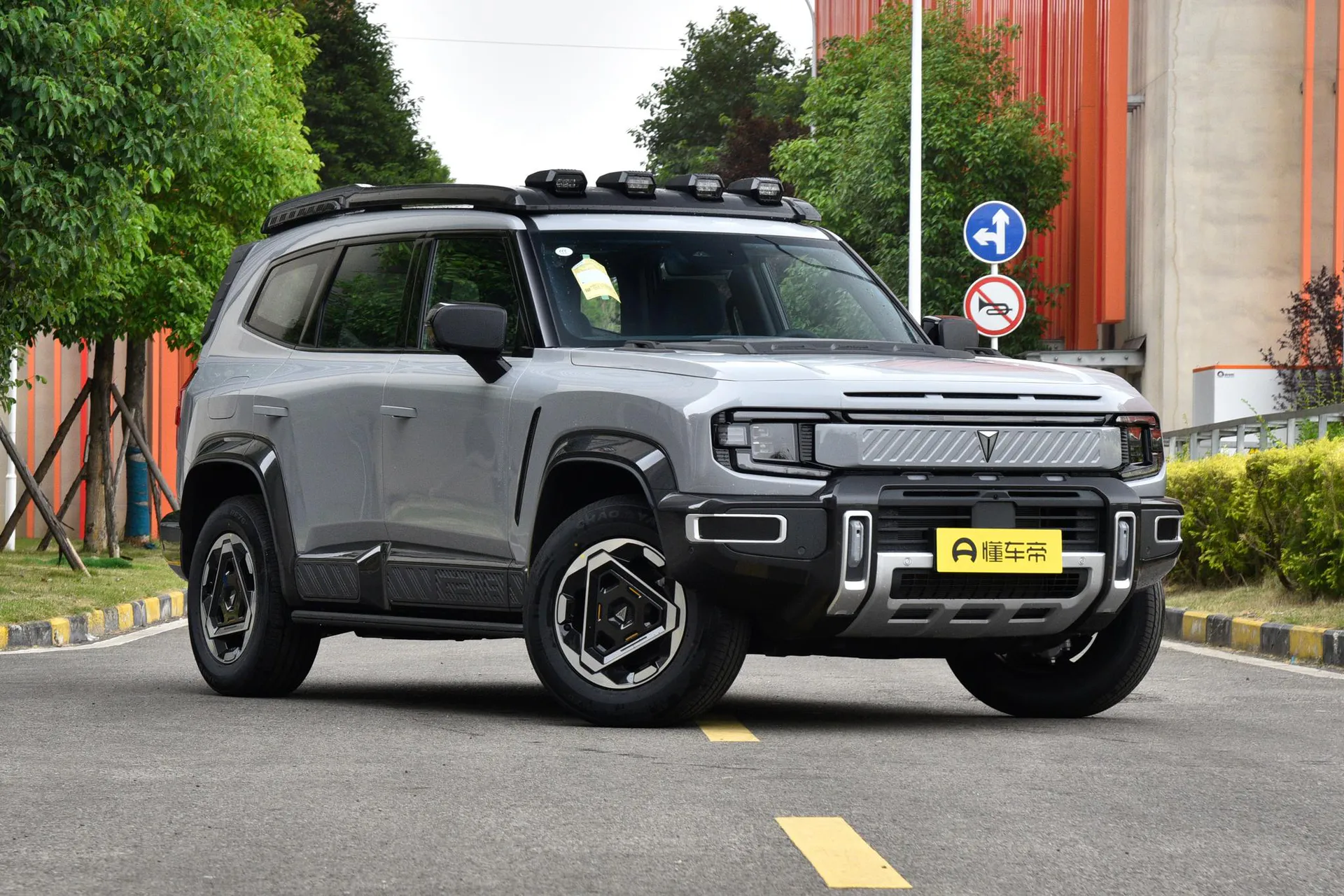  G318 Carefree Cross-Country AWD Yuanshan