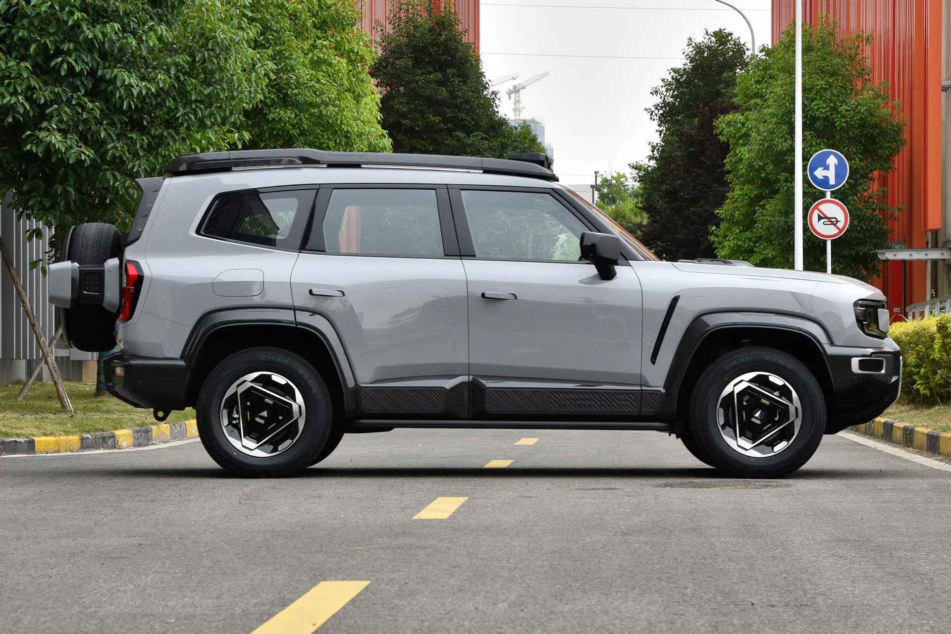  G318 Carefree Cross-Country AWD Yuanshan
