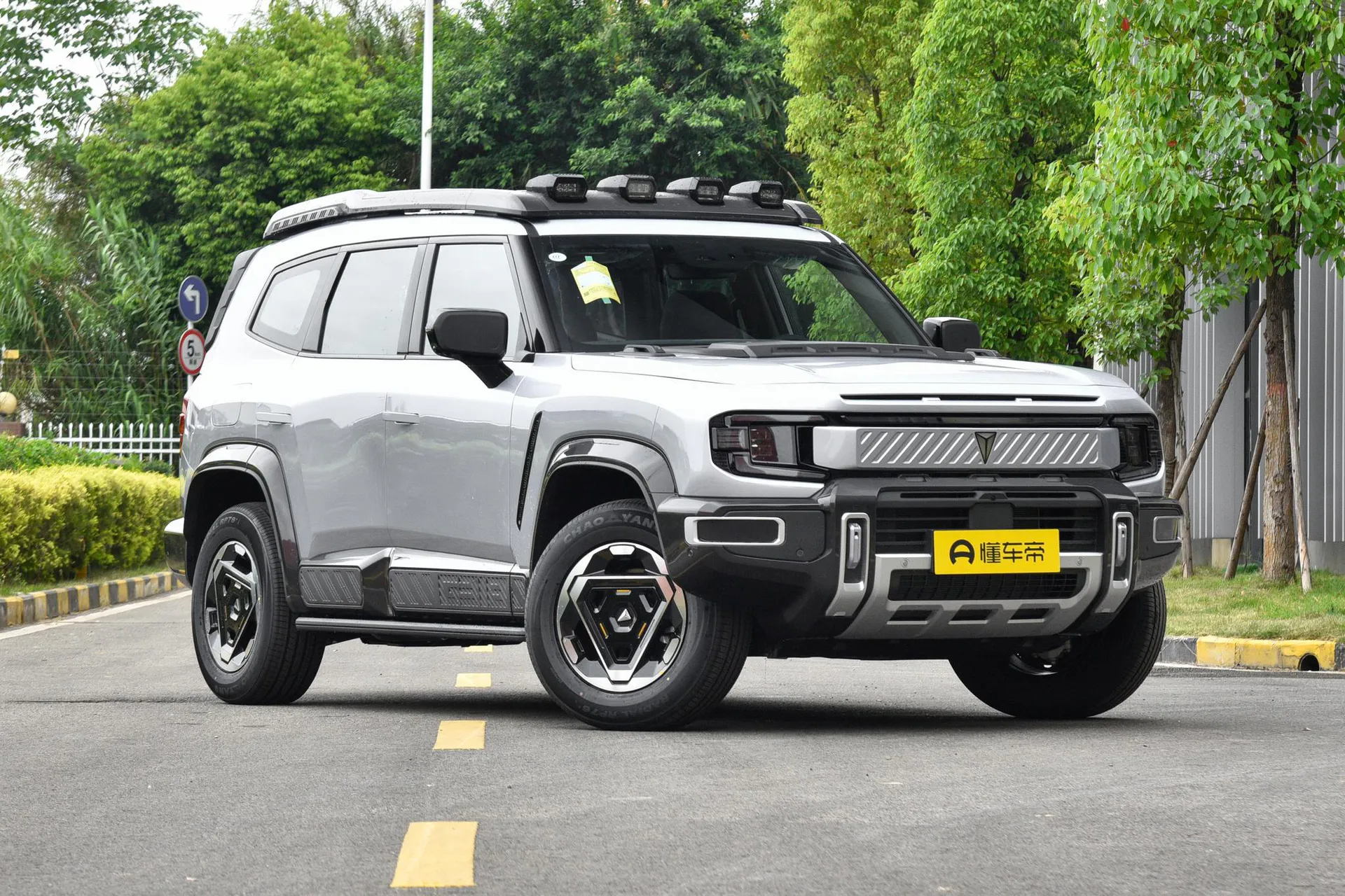  G318 Carefree Cross-Country AWD Yuanshan
