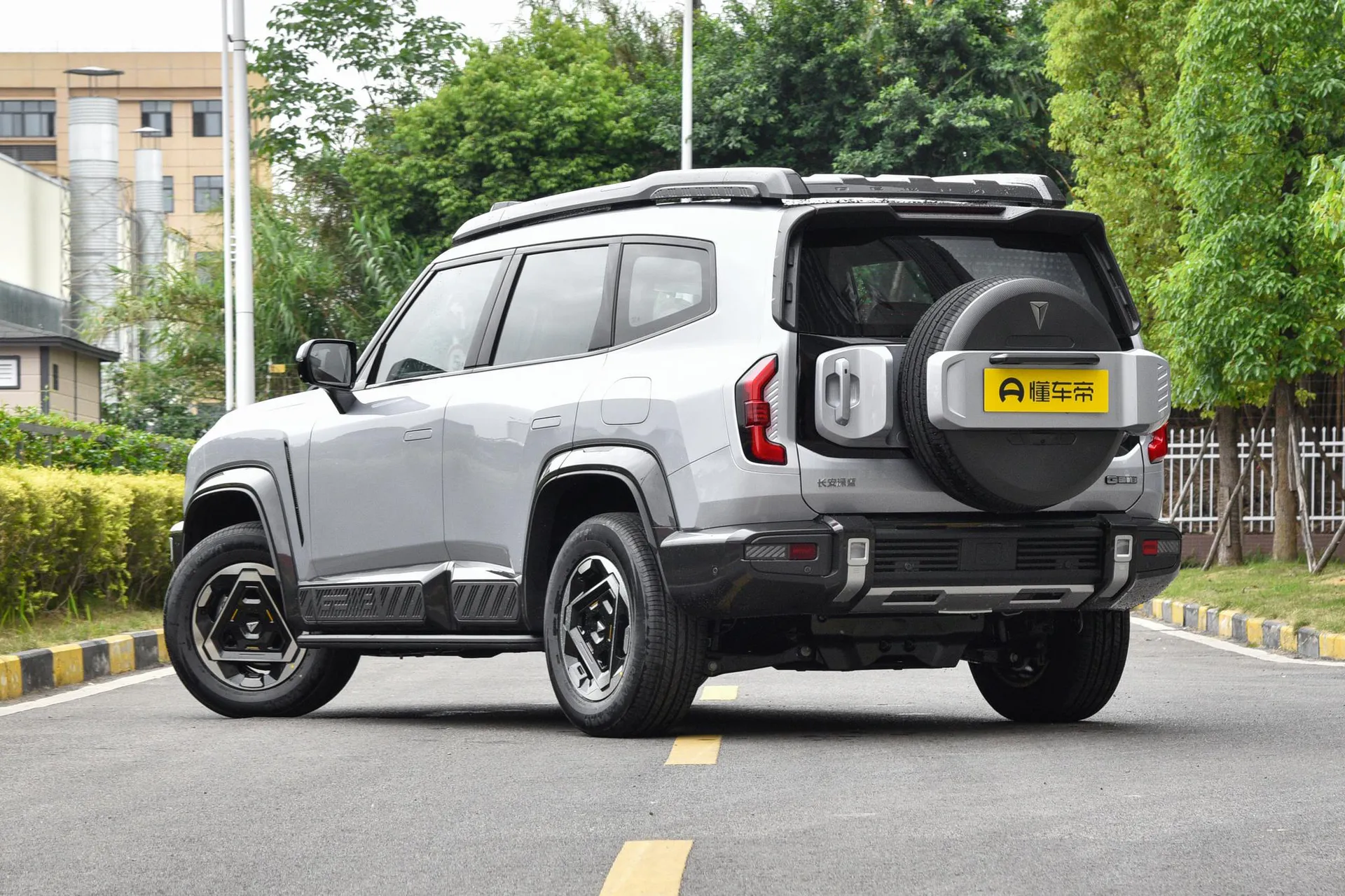  G318 Carefree Cross-Country AWD Yuanshan