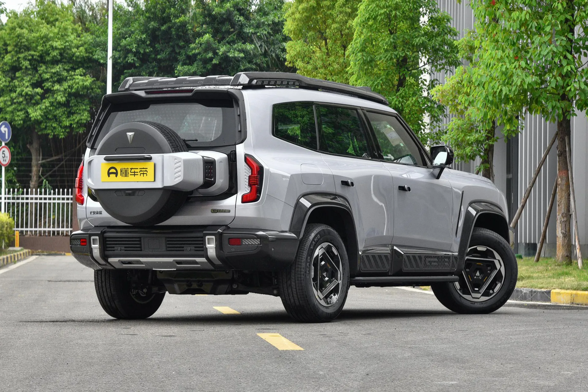  G318 Carefree Cross-Country AWD Yuanshan
